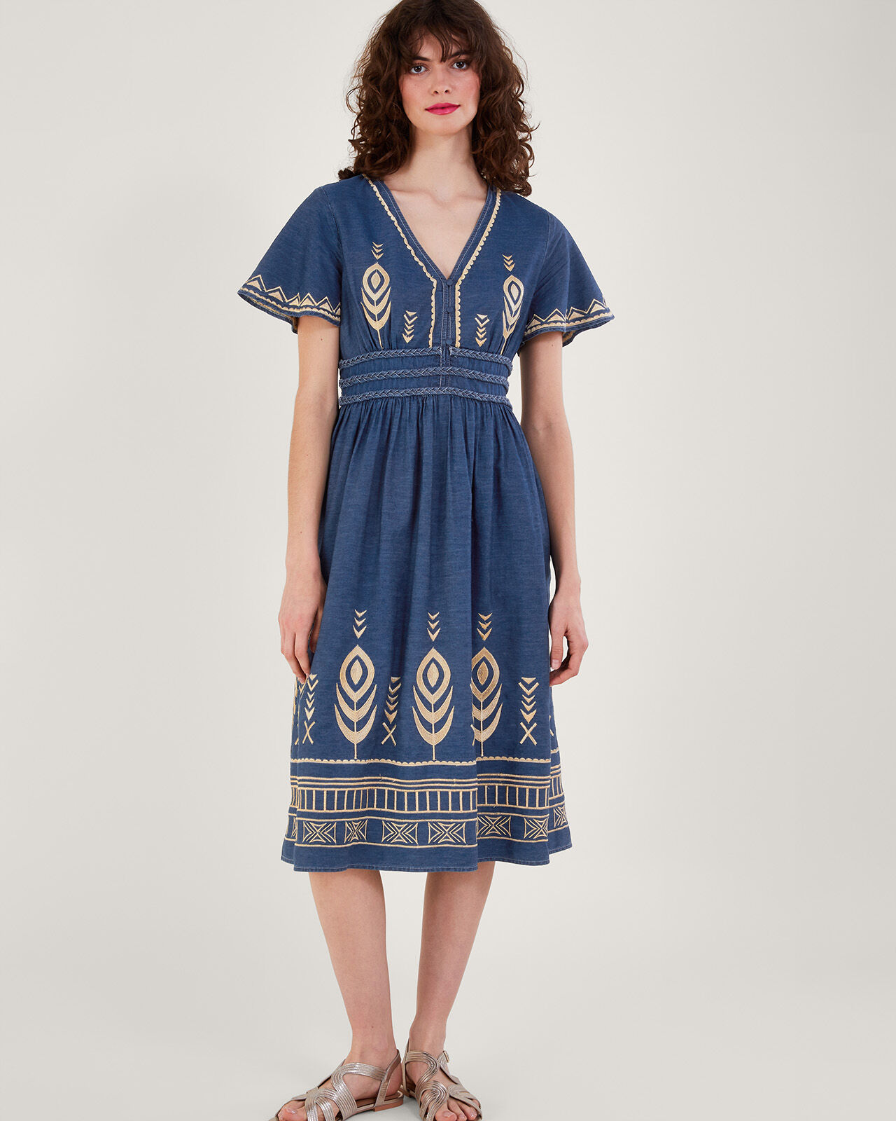 Monsoon womens clothes shop