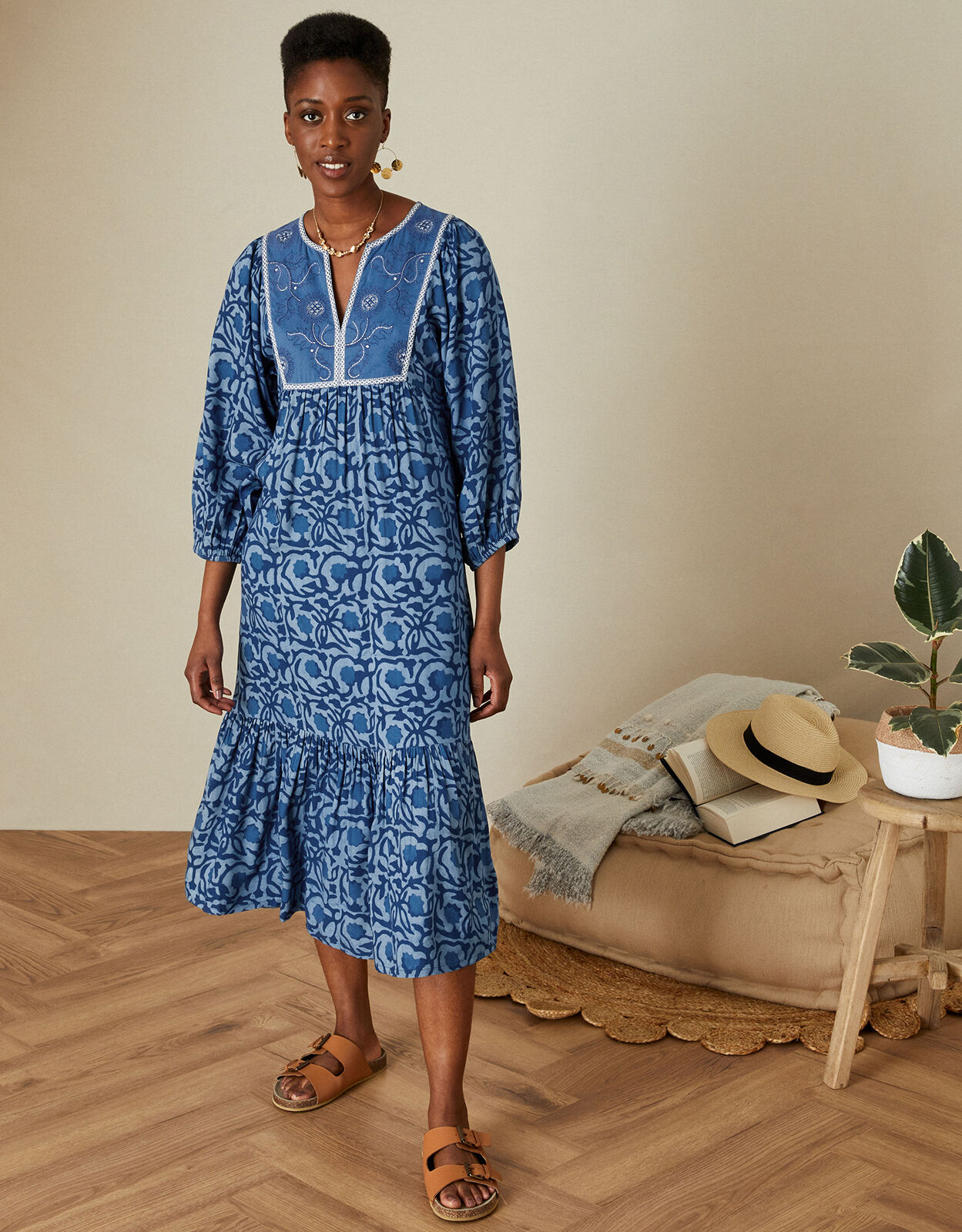 Monsoon artisan dress store