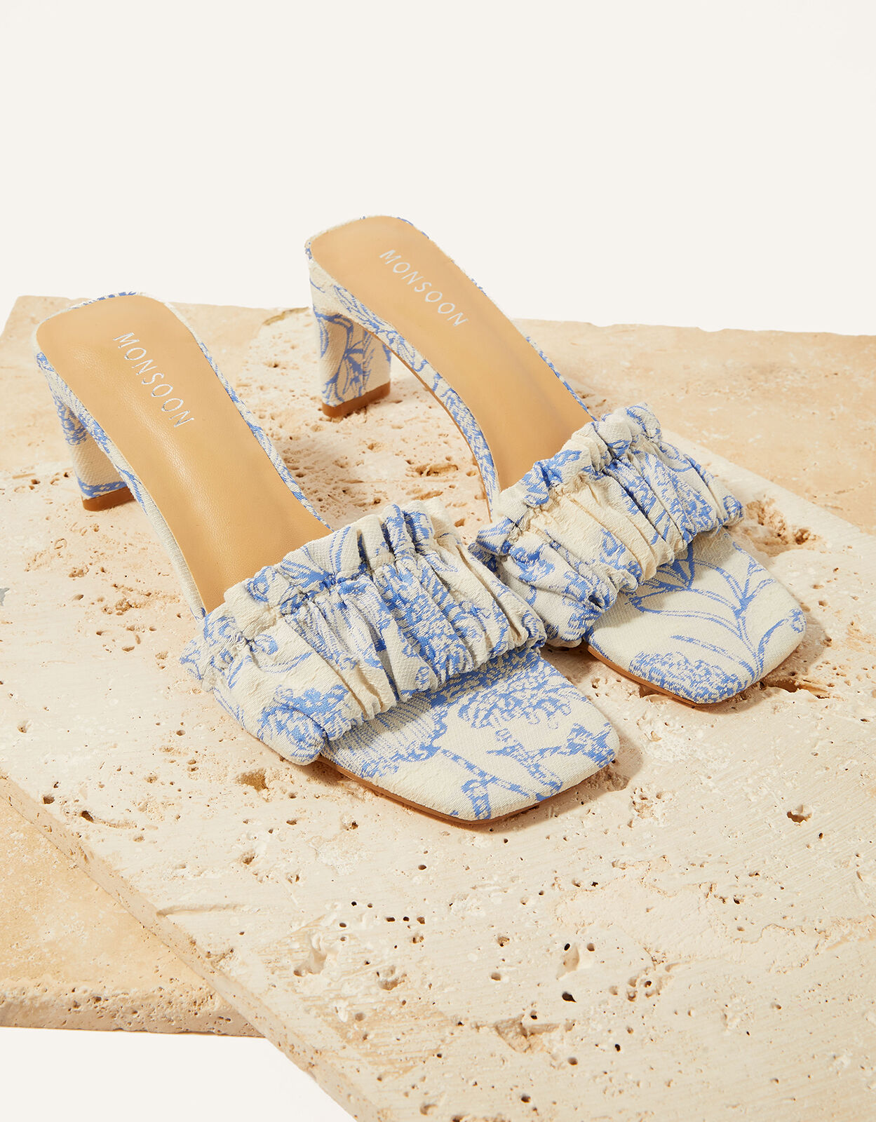 Printed kitten heels top
