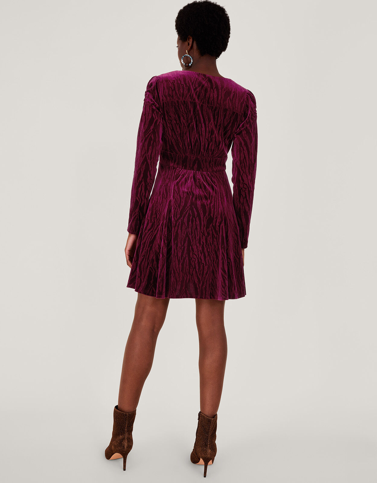 Zahra Velvet Tea Dress Red