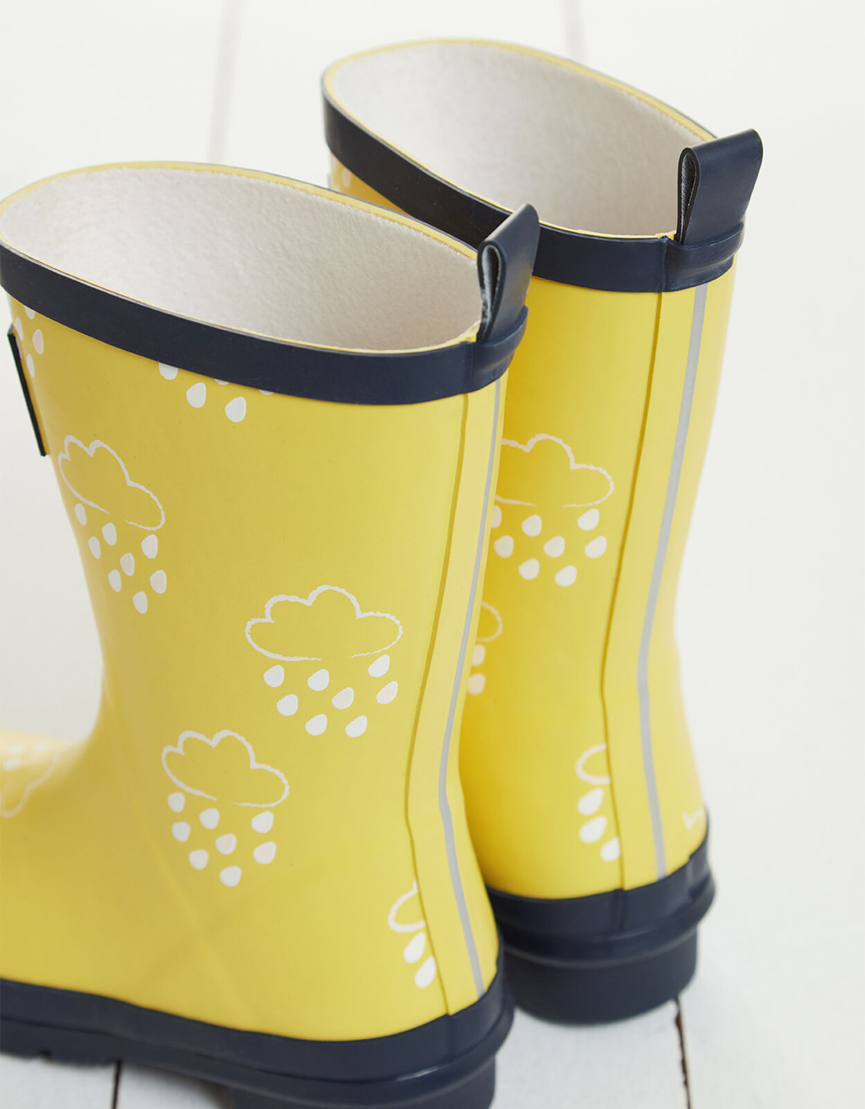 Grass and Air Junior Colour Revealing Wellies Yellow