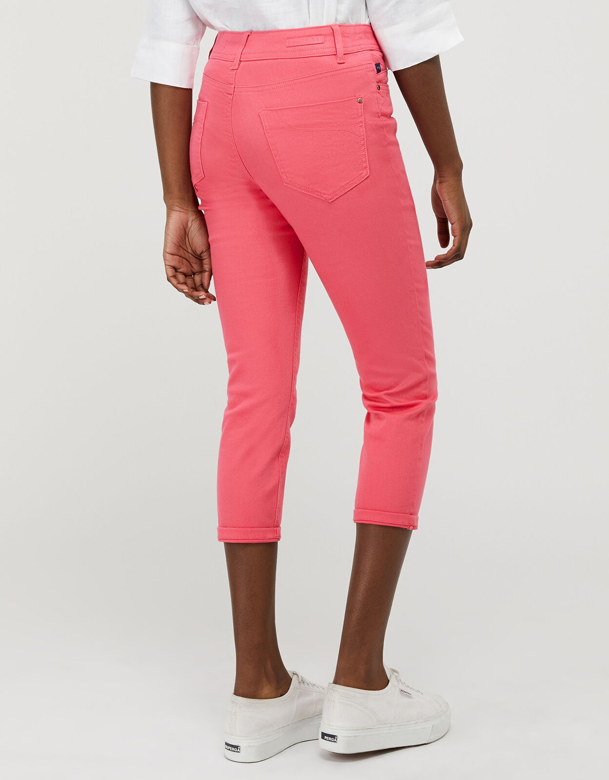 pink capri jeans