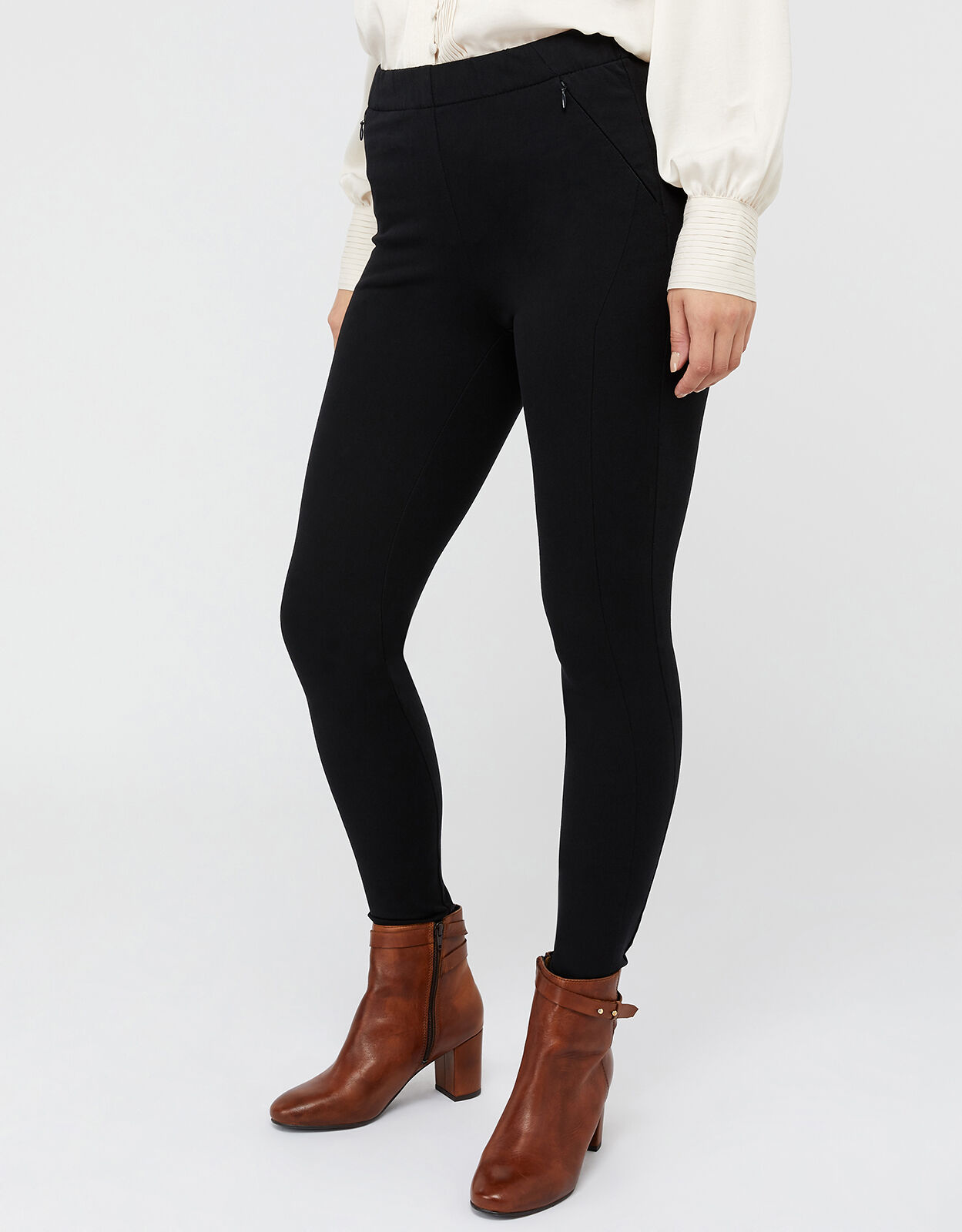 Lilia Treggings Black | Trousers
