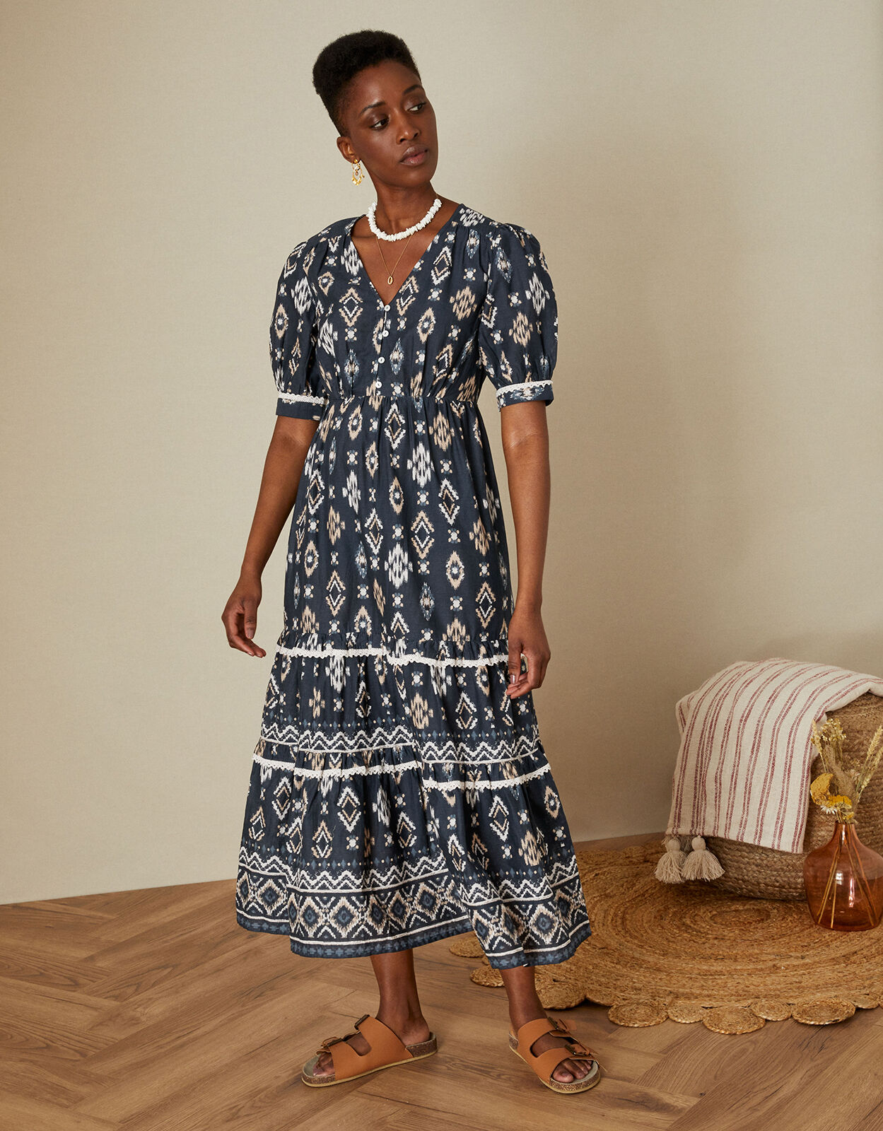 Sustainable cotton dresses sales