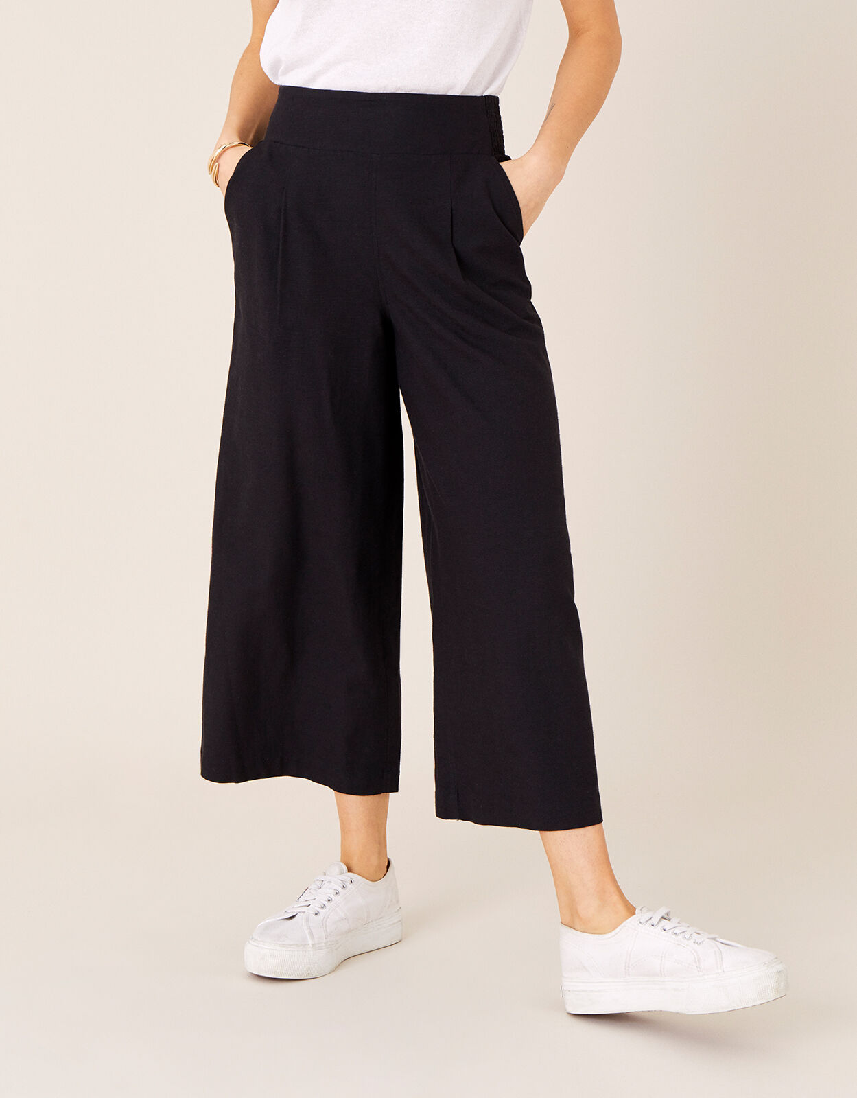 Cropped Trousers in Linen Blend Black Trousers Leggings