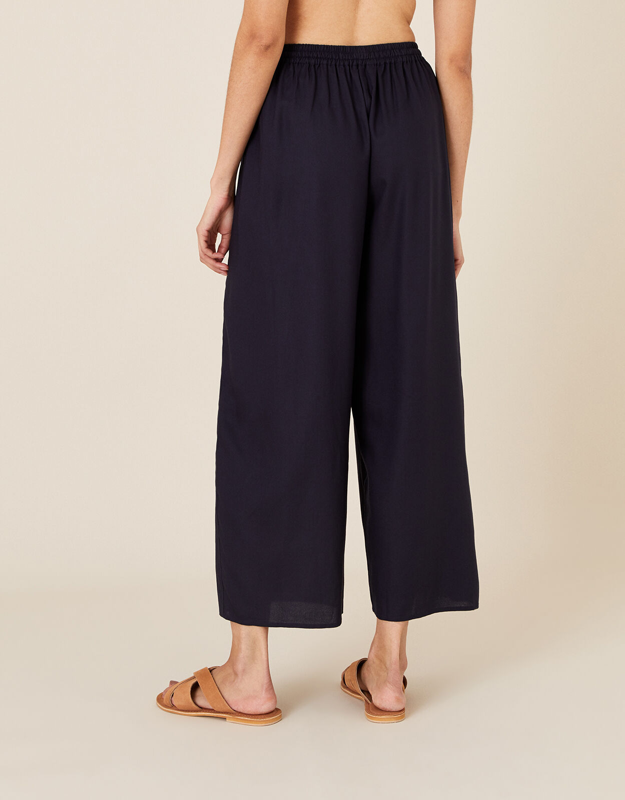 Split Leg Culottes in LENZING™ ECOVERO 