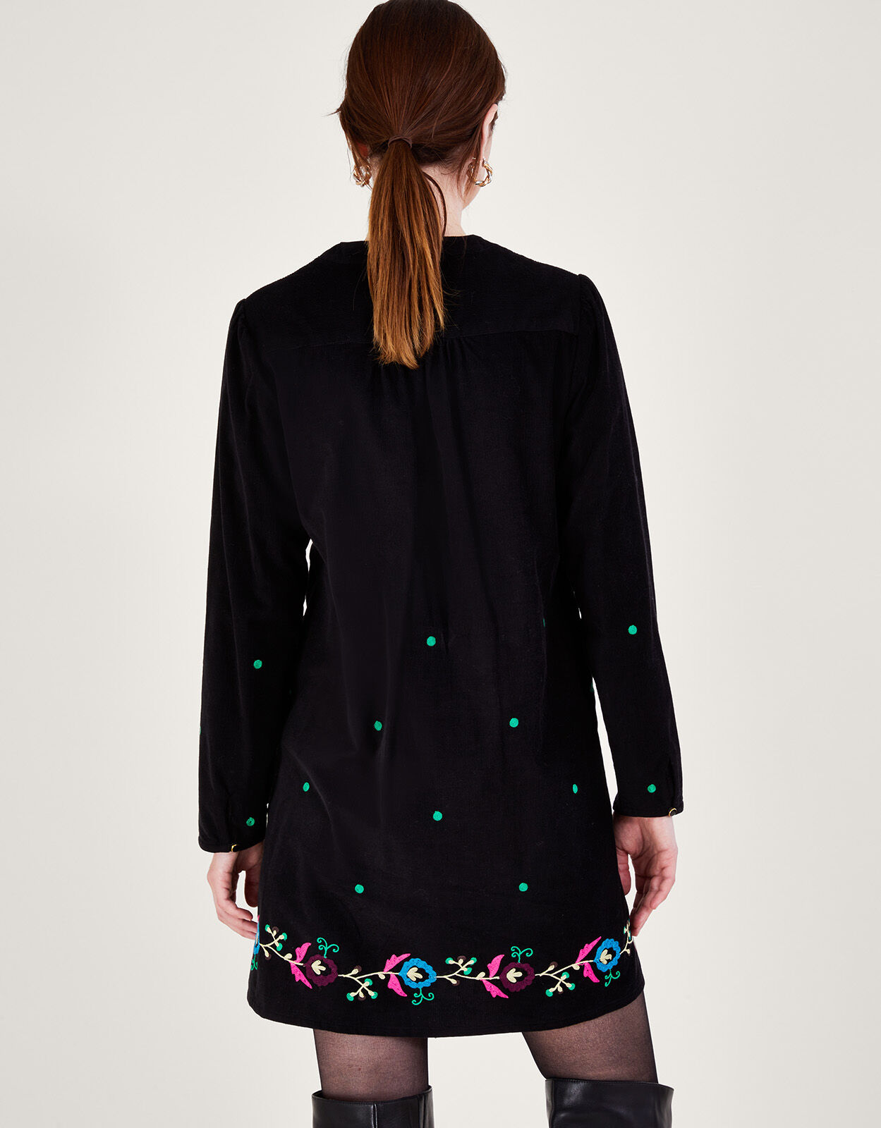 Kim Cord Embroidered Short Dress Black