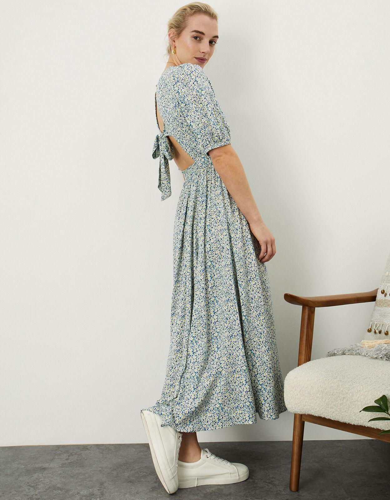Ditsy midi 2025 dress