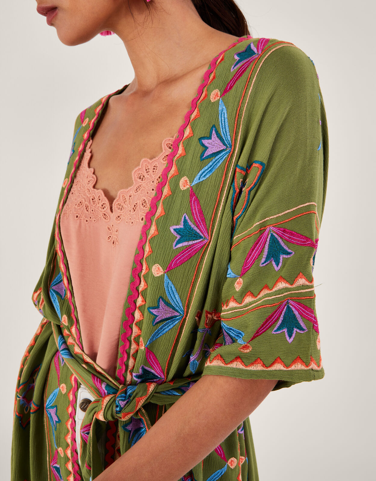Embroidered Kimono in LENZING ECOVERO Green