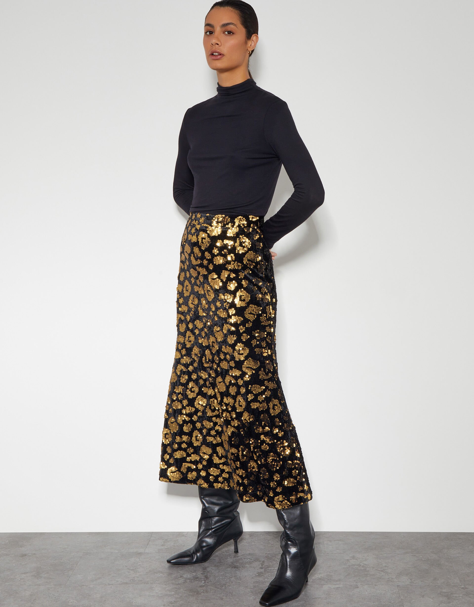Sequin leopard midi skirt top