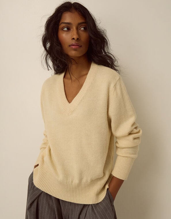 Vikki V-Neck Sweater, Yellow (BUTTER YELLOW), large