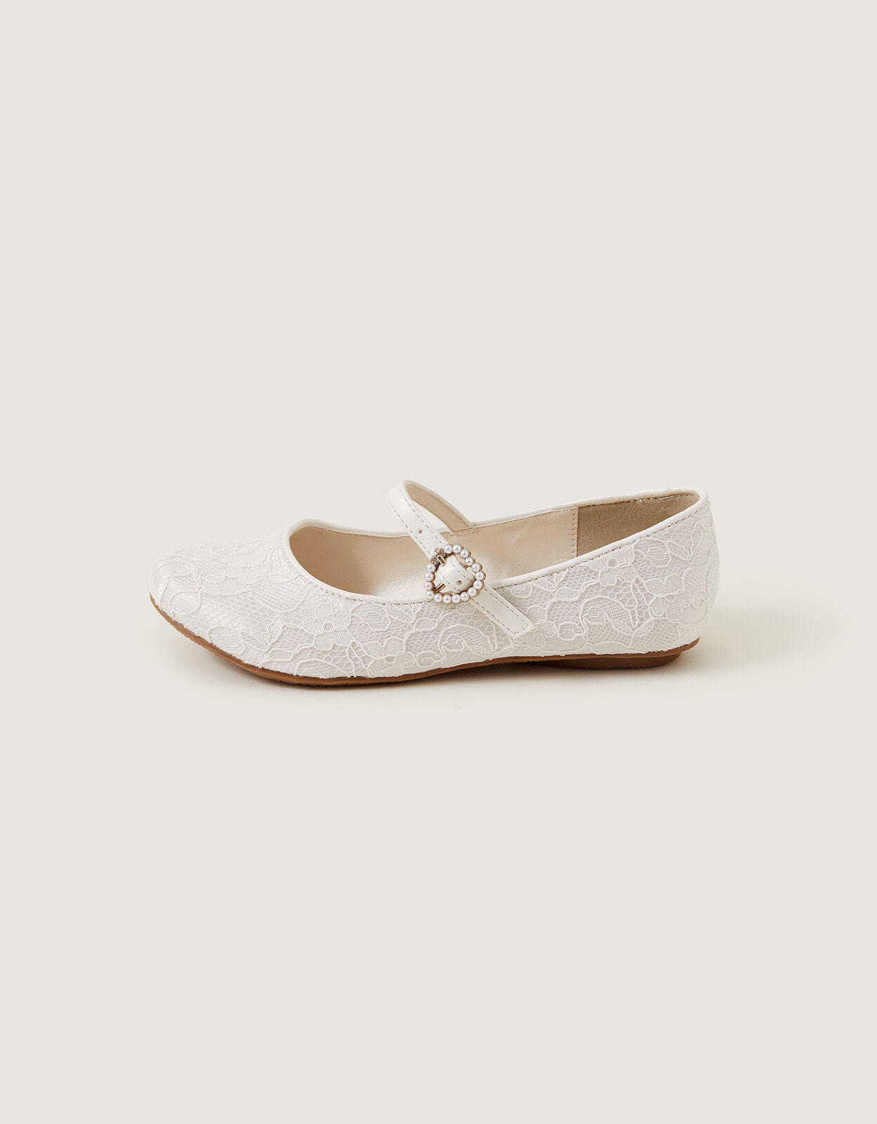 Girls ivory best sale ballet flats