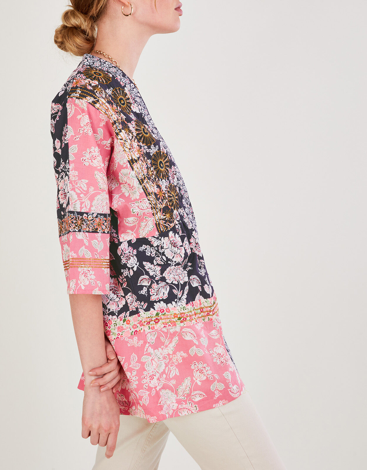 Premium Floral Print Embellished Jacket Black