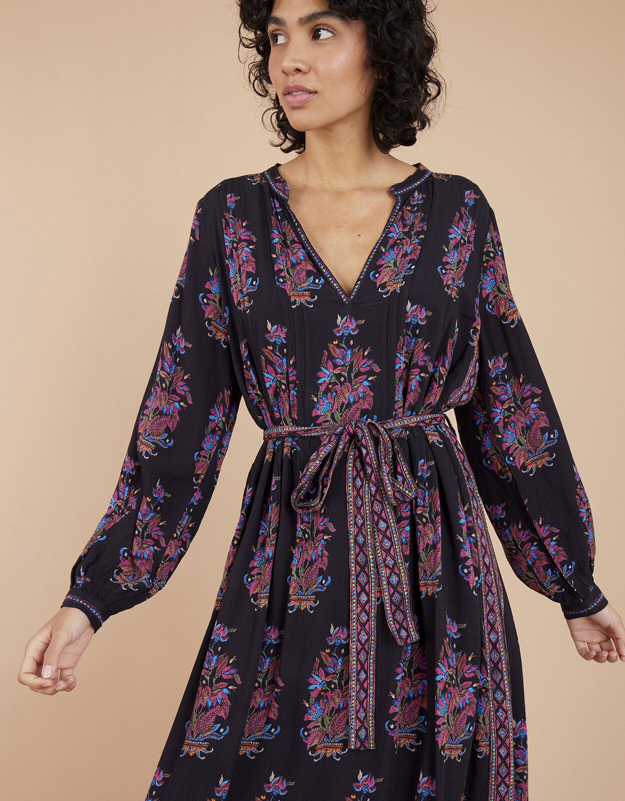East Carmen Dress Black