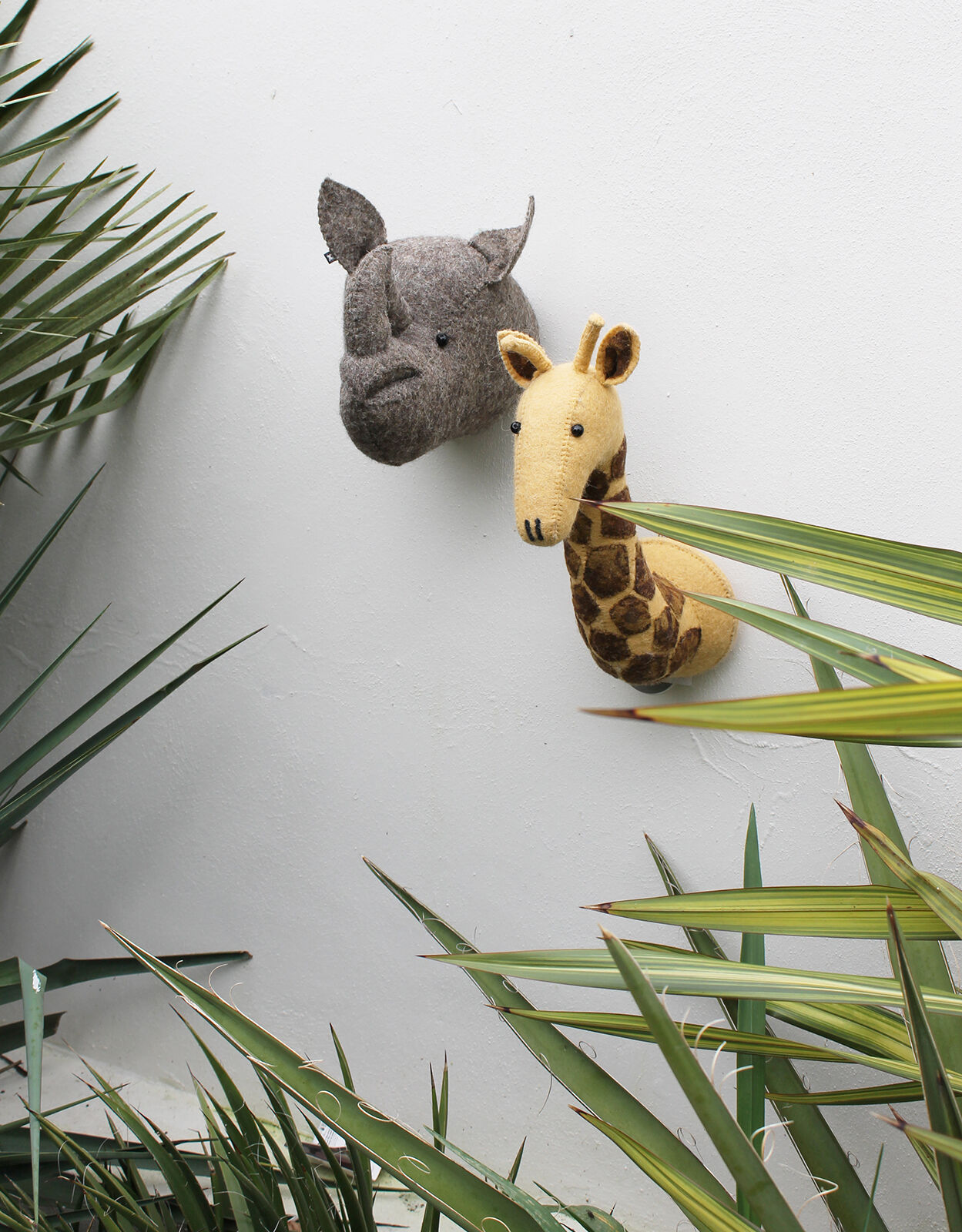 Stuffed 2025 giraffe head