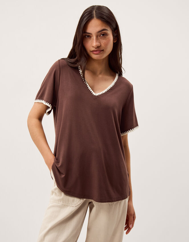 Tilly Contrast Stitch Jersey T-Shirt, Brown (CHOCOLATE), large