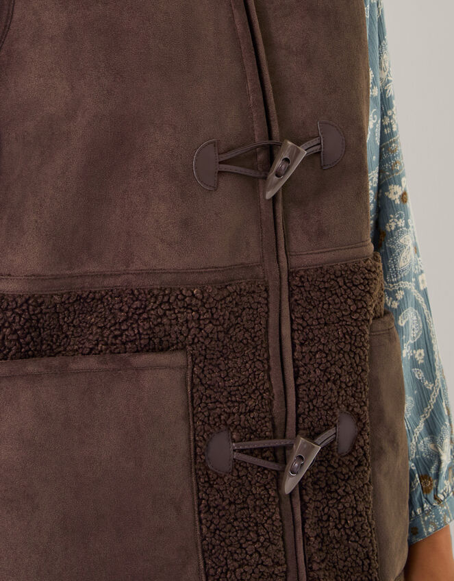 Teri Borg Duffle Vest, Brown (CHOCOLATE), large