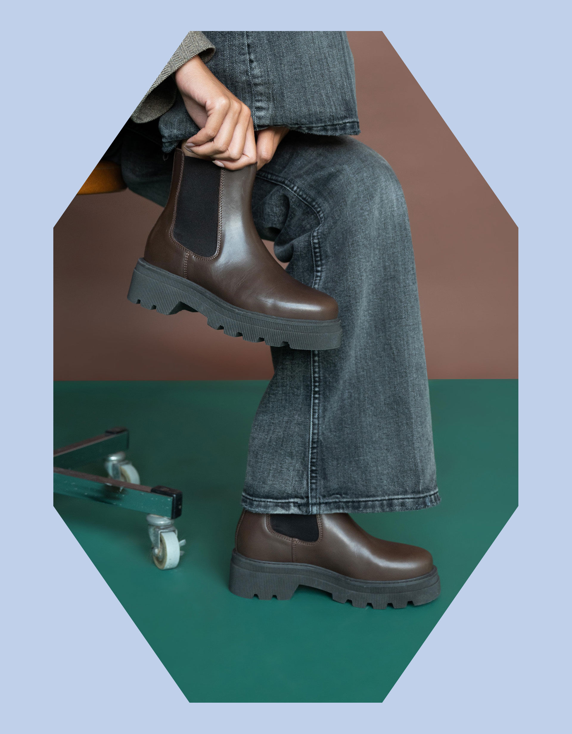Shoe The Bear Patent Leather Chelsea Boots Brown