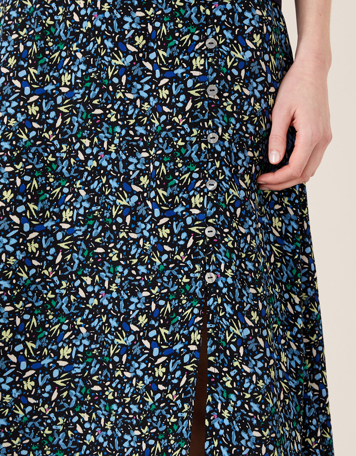 MOONSUN ♥ Eyelet Midi Skirt /追跡付 MOONSUN ♥ Eyelet Midi Skirt /追跡付 (MOONSUN/スカート