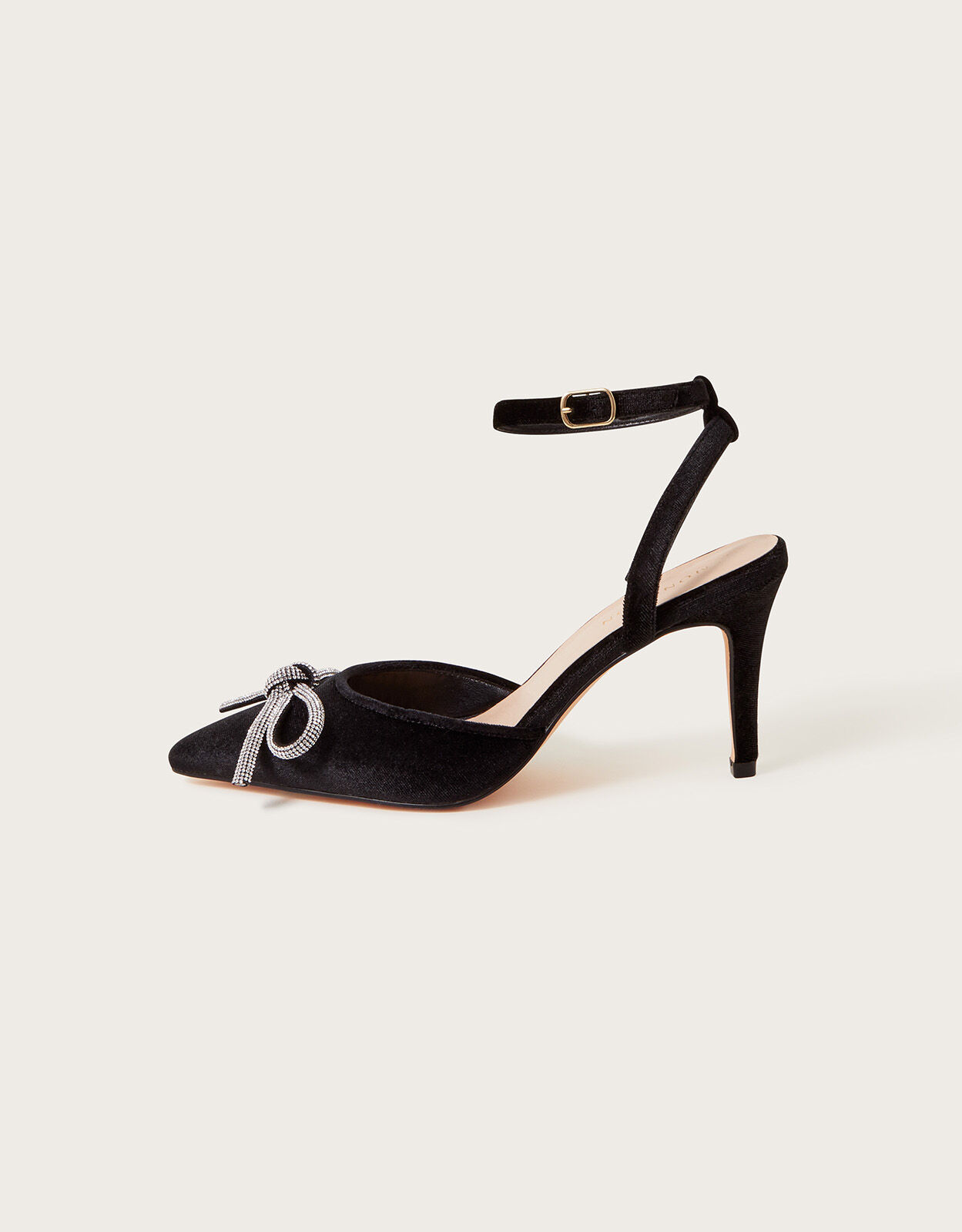 Black velvet outlet kitten heels