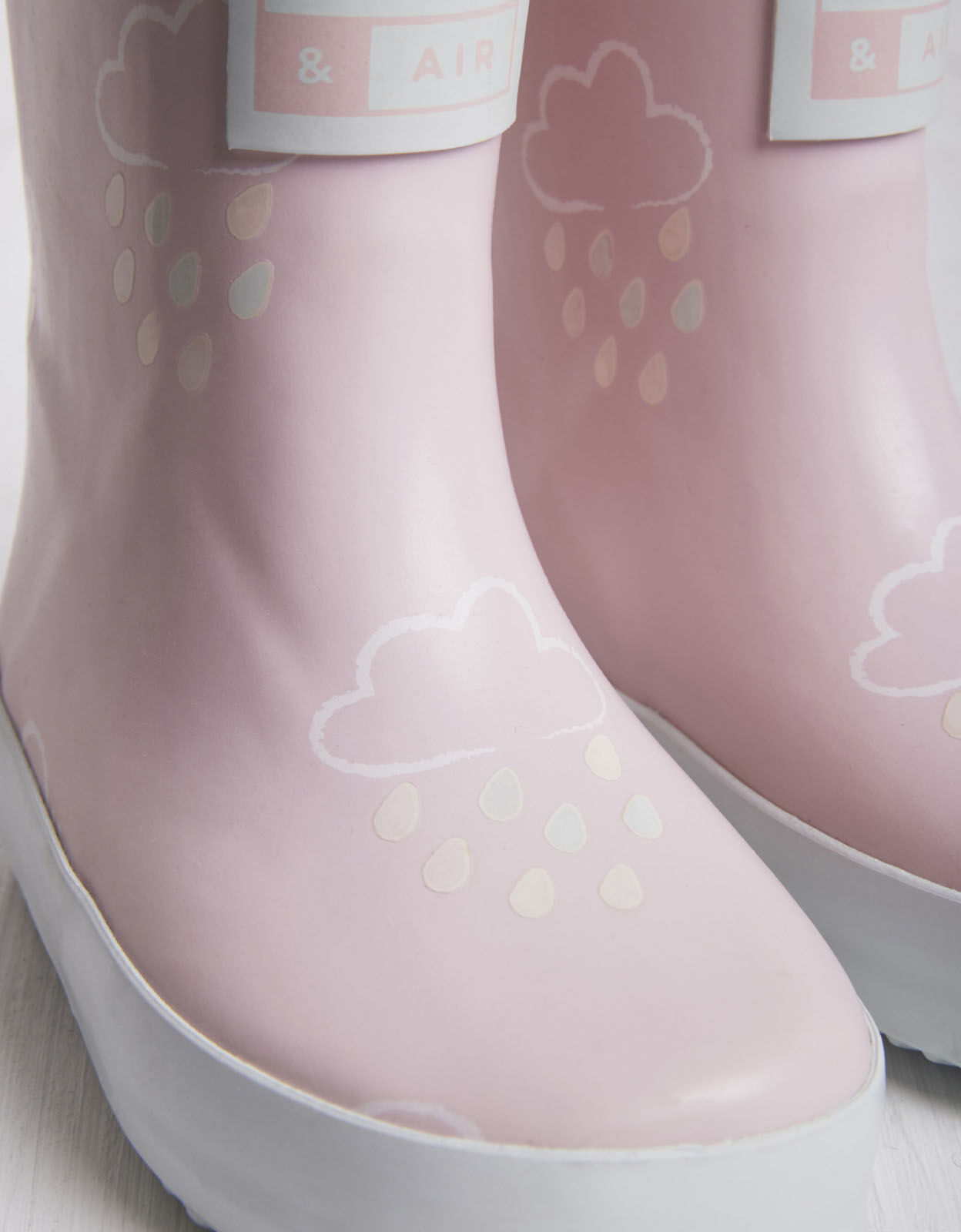 Grass and Air Colour Revealing Wellies Pink