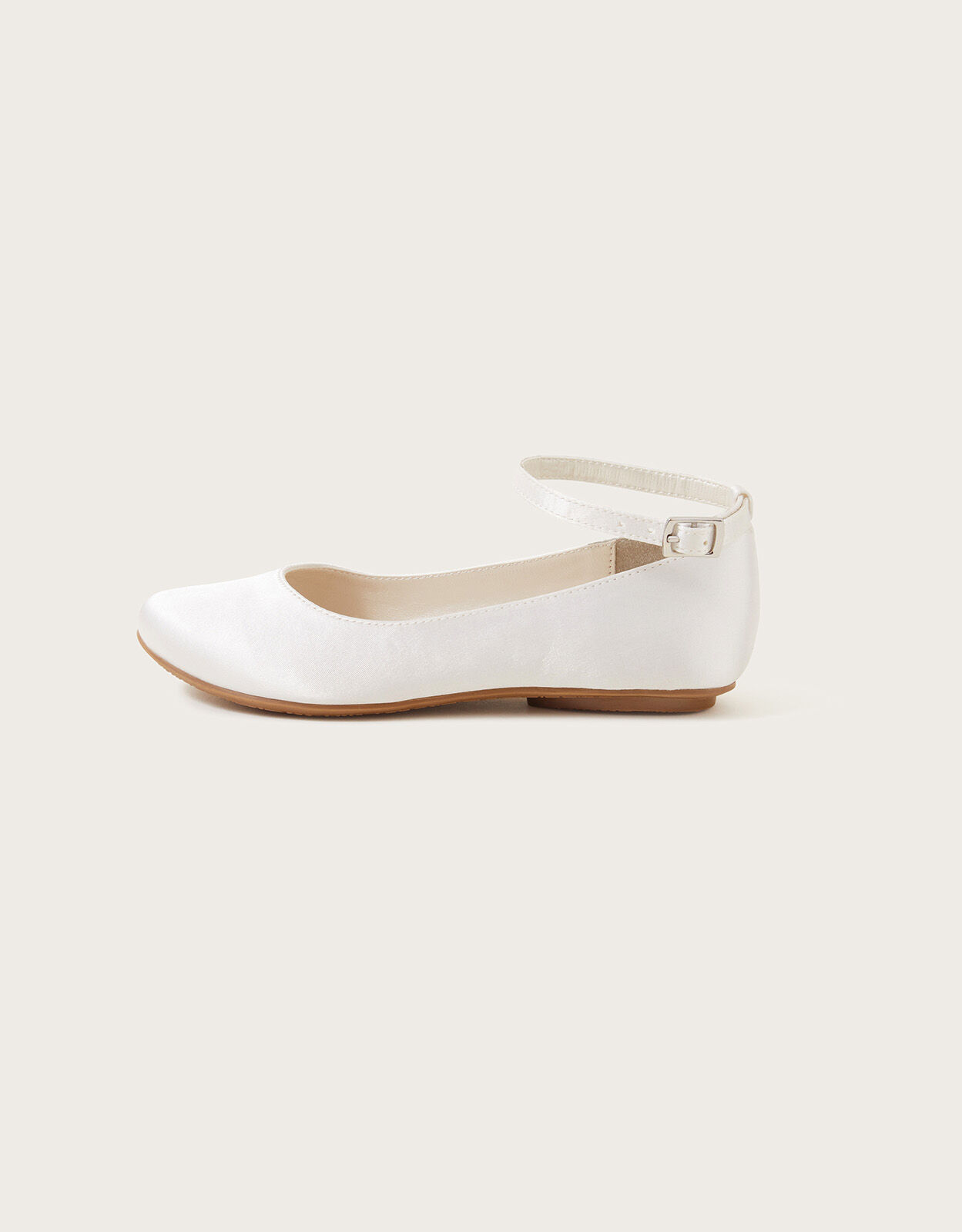 Girls ivory ballet discount flats