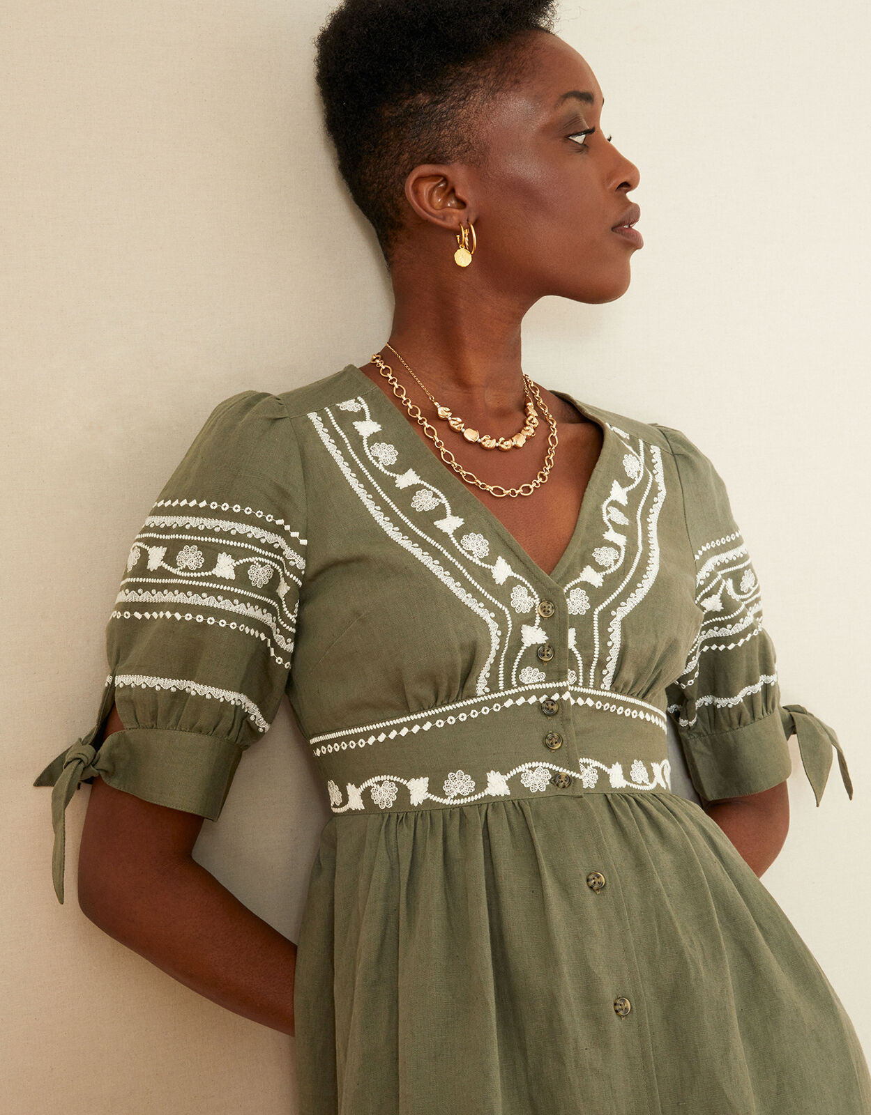 Embroidered Dolly Dress in Linen Blend Green