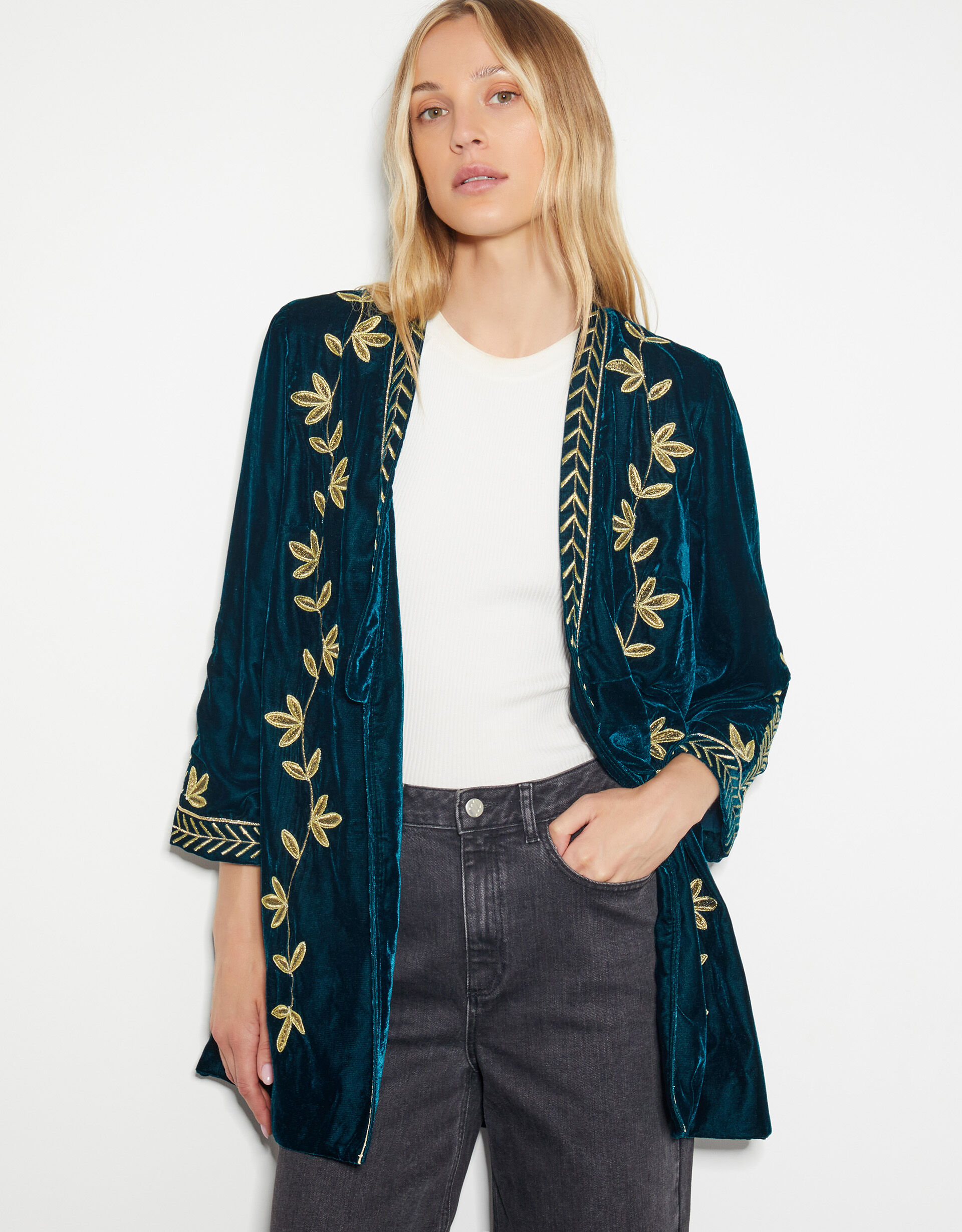 Women's long velvet cardigan 2025