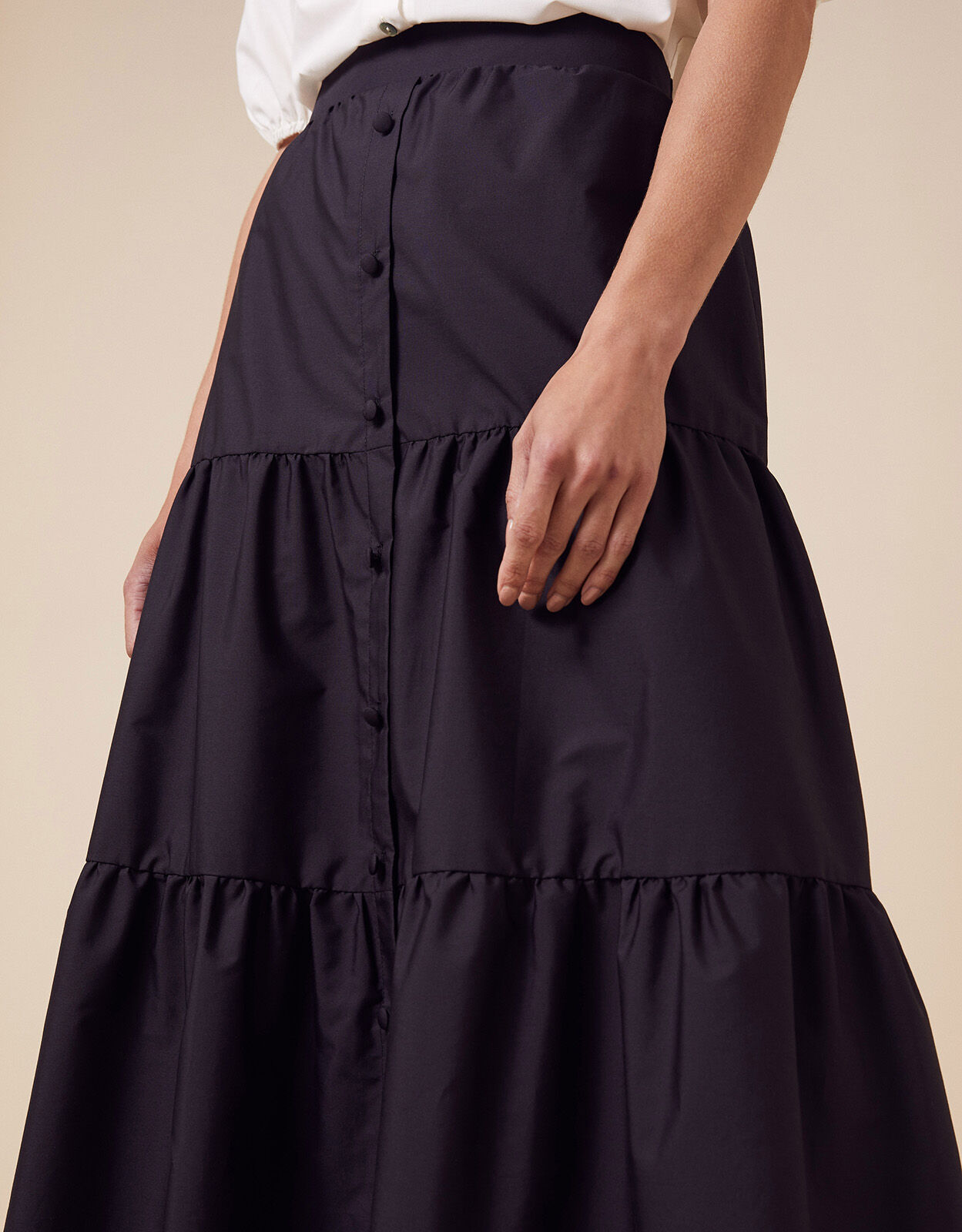 Poplin Tiered Midi Skirt Black