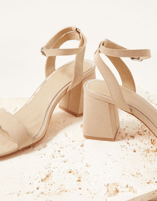 Sandy Scallop Occasion Block Heels, Nude (NUDE), large