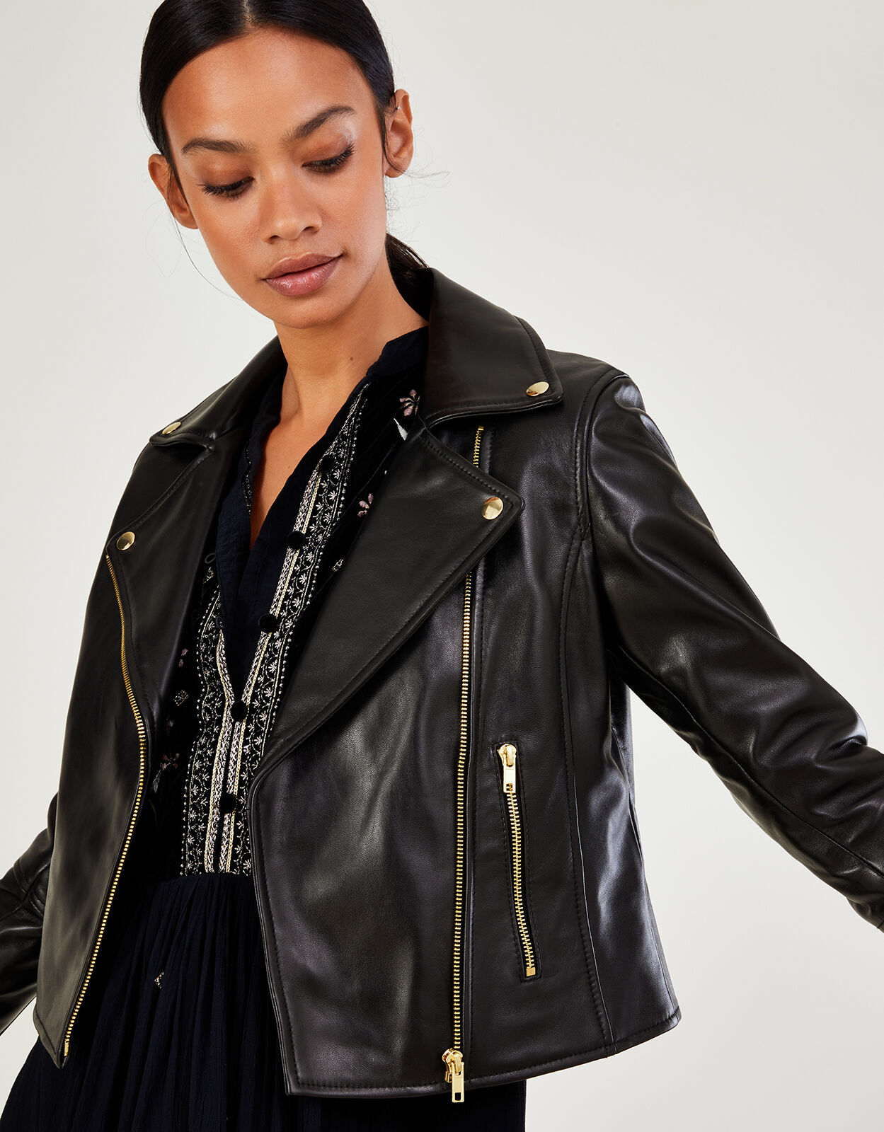 The 18 Best Leather Jackets for Women, According to Stylists and Fashion  Editors | Marie Claire