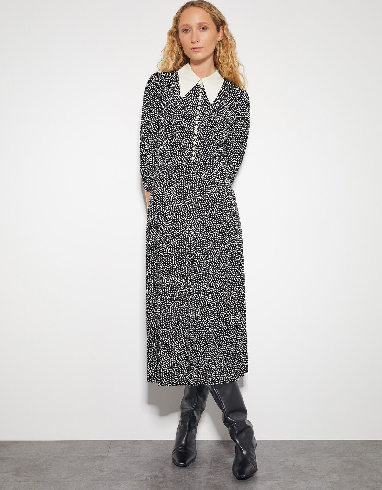 Arielle Floral Print Jersey Midi Dress Black