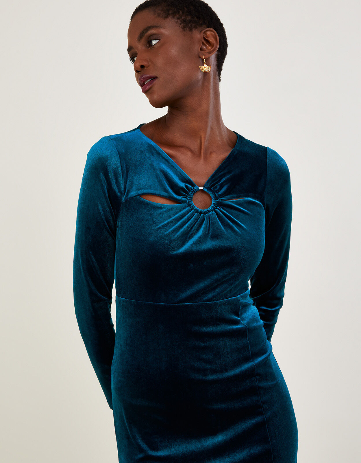 Cece Velvet Shift Dress with Recycled 