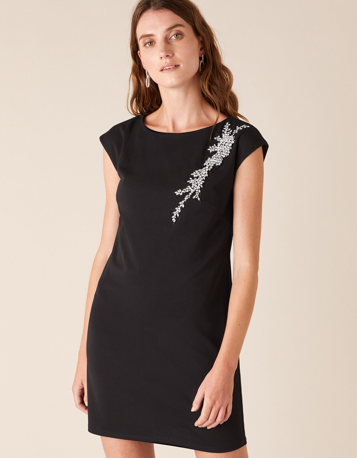Betty Gem Brooch Stretch Short Dress Black
