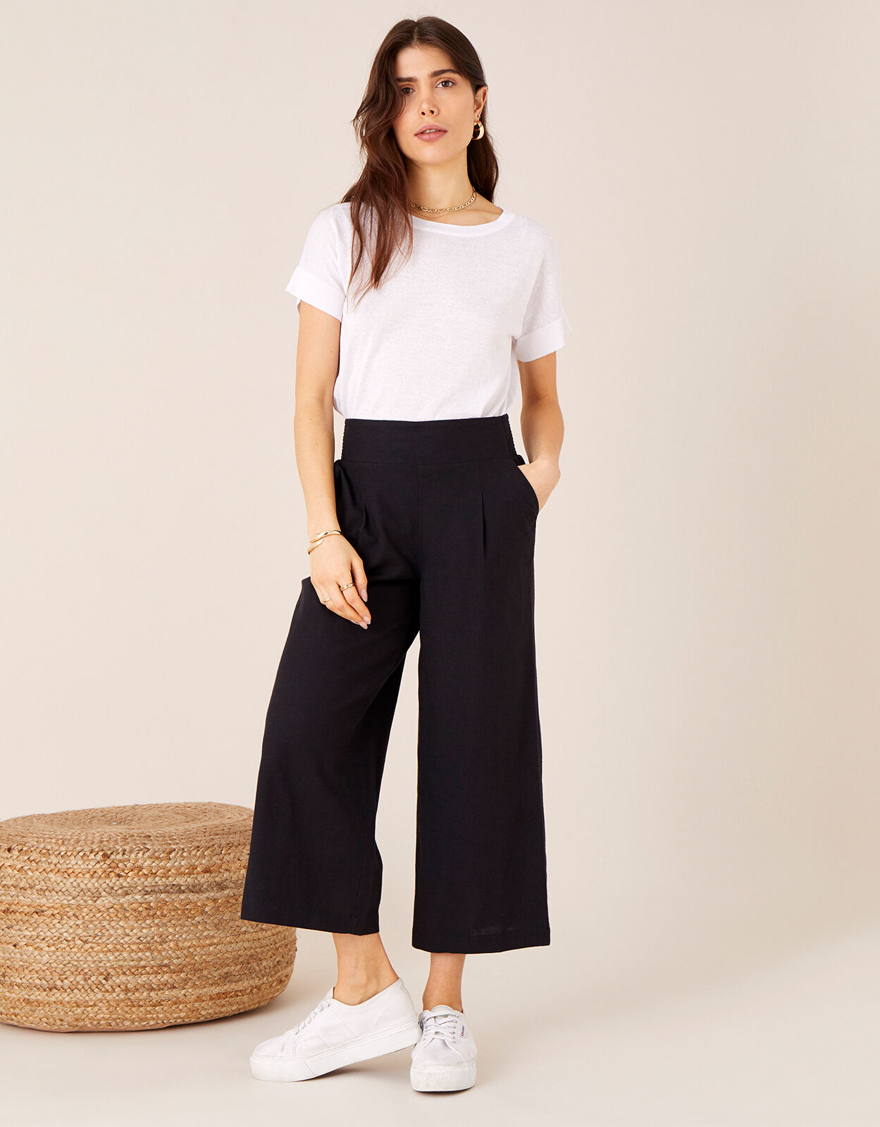 Cropped Trousers in Linen Blend Black Trousers Leggings