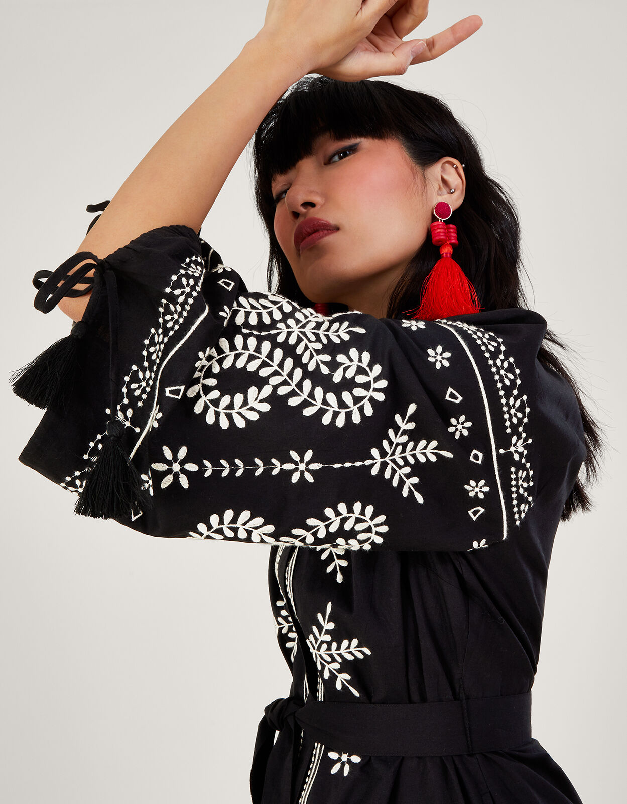 Embroidered Midi Tunic Dress Black