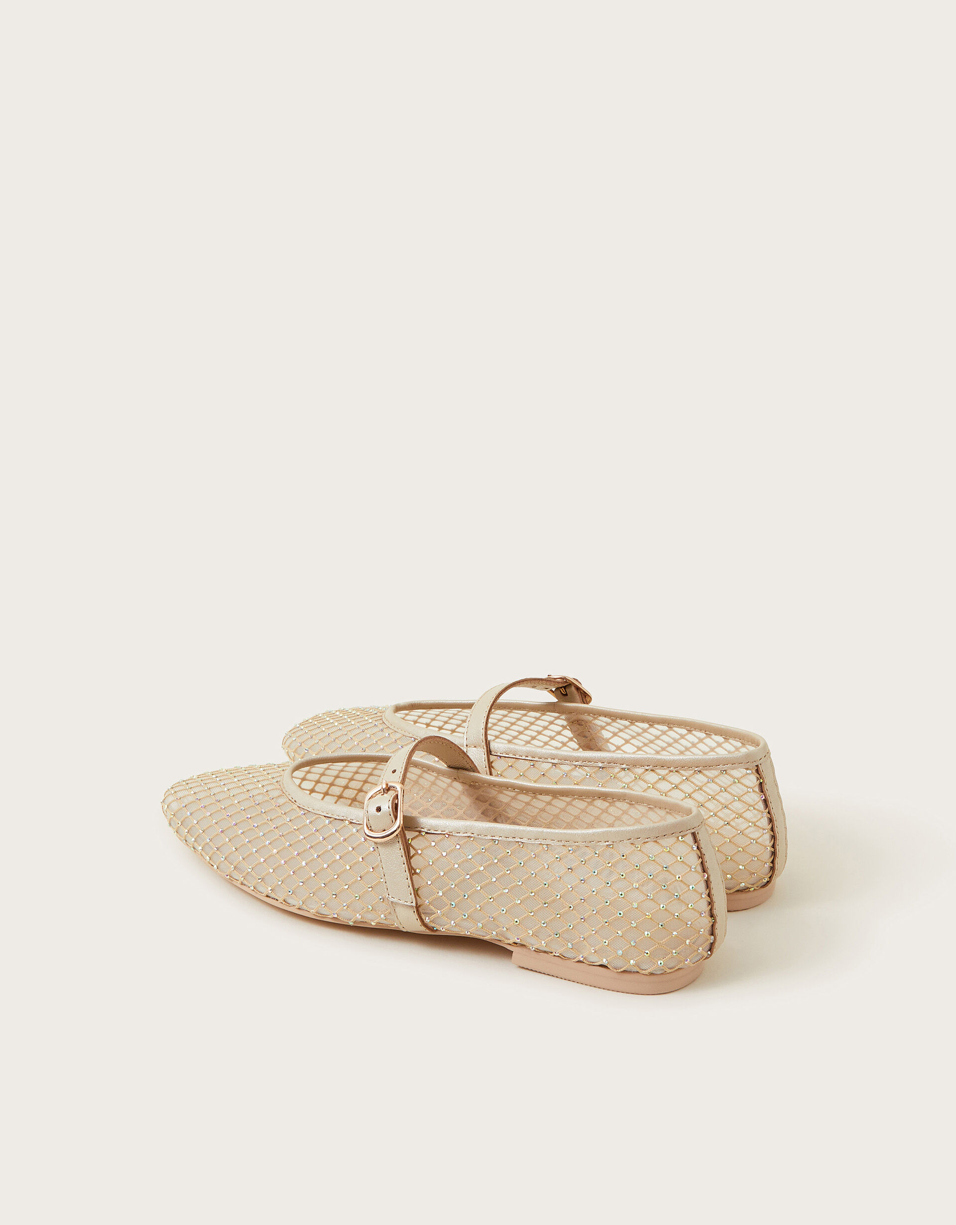 Cleo flats hot sale