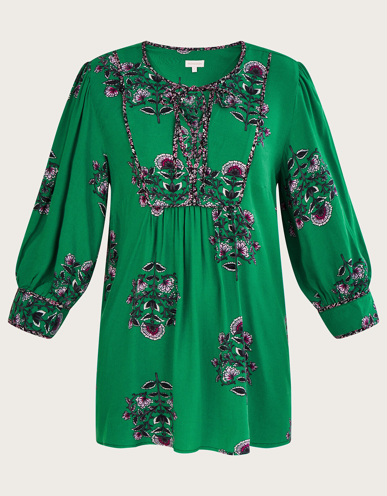 Robe tale bash deals