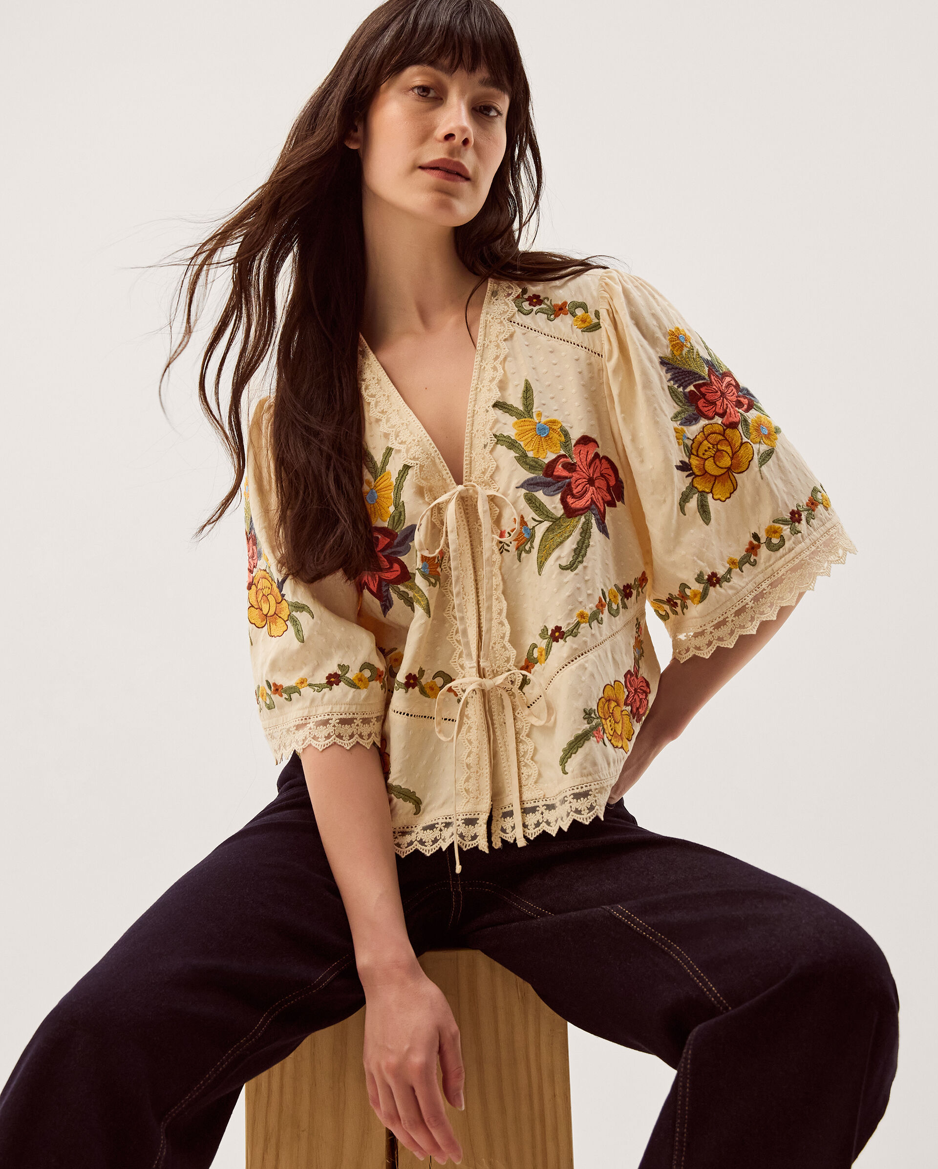 Yvette Floral Embroidered Lace Top Cream | Tops & T-shirts