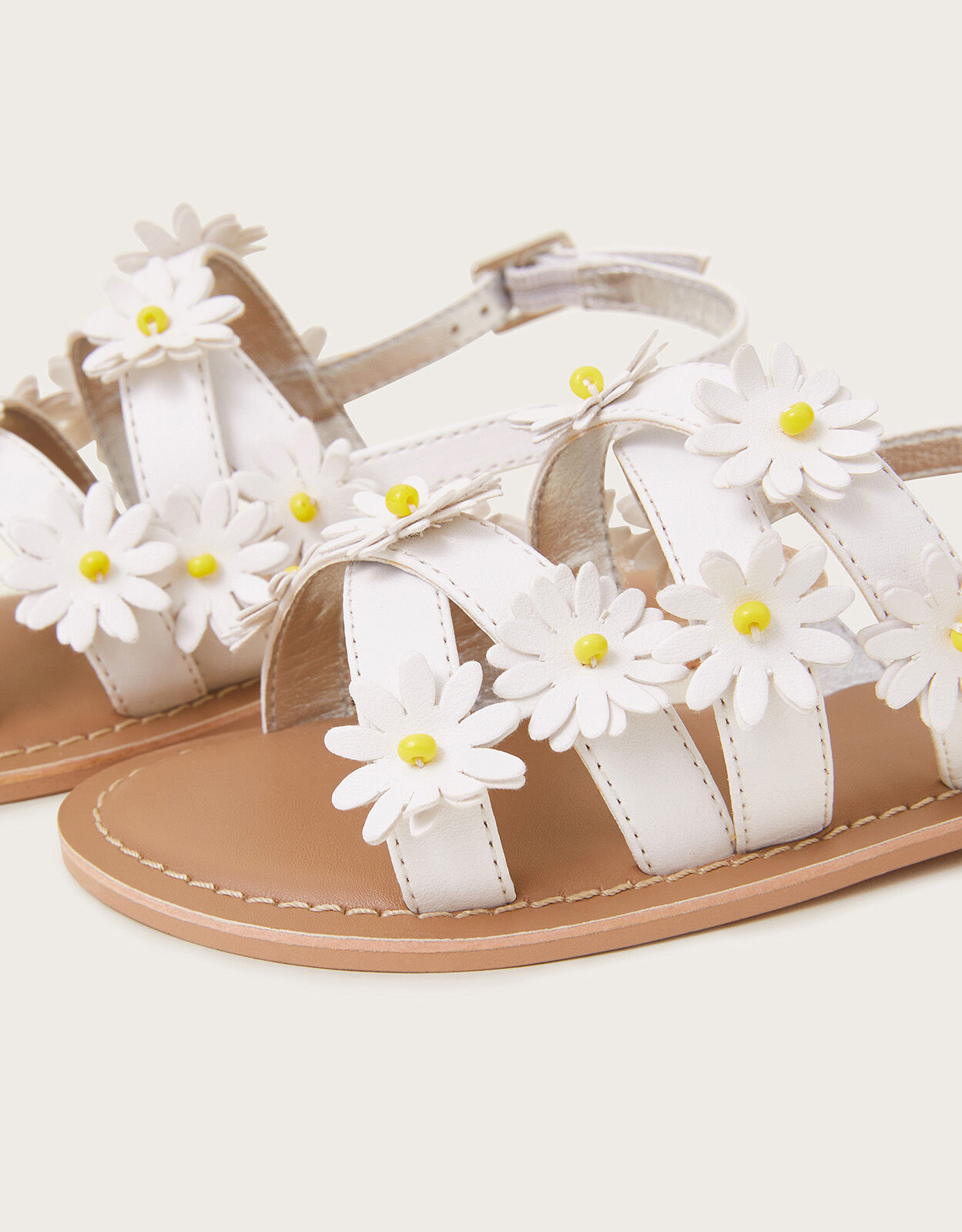 White on sale daisy sandals