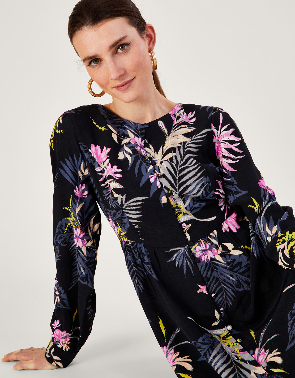Elsie Printed Tea Dress in Sustainable Viscose Black