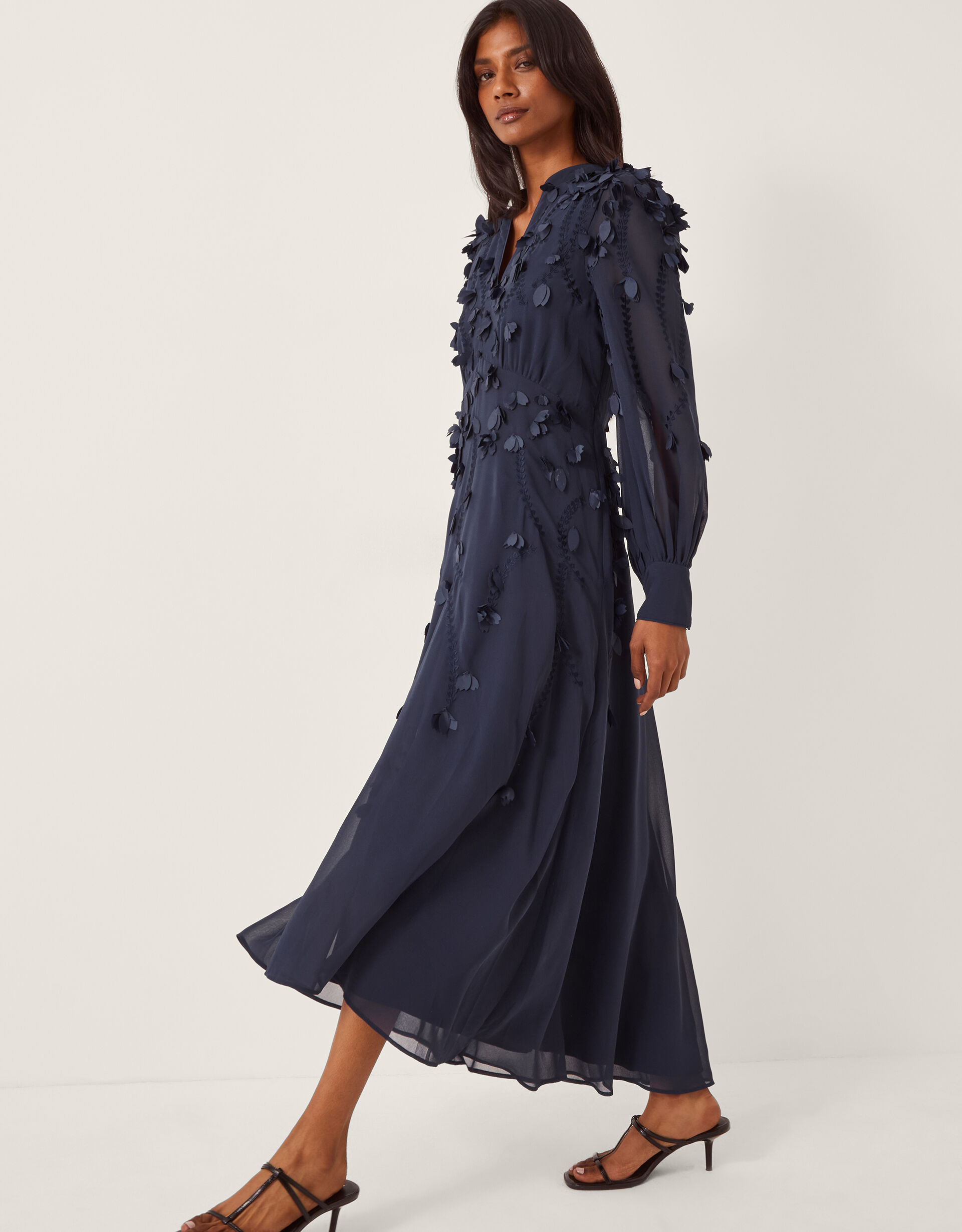 Gwen Appliqué Long Sleeve Midi Dress Blue
