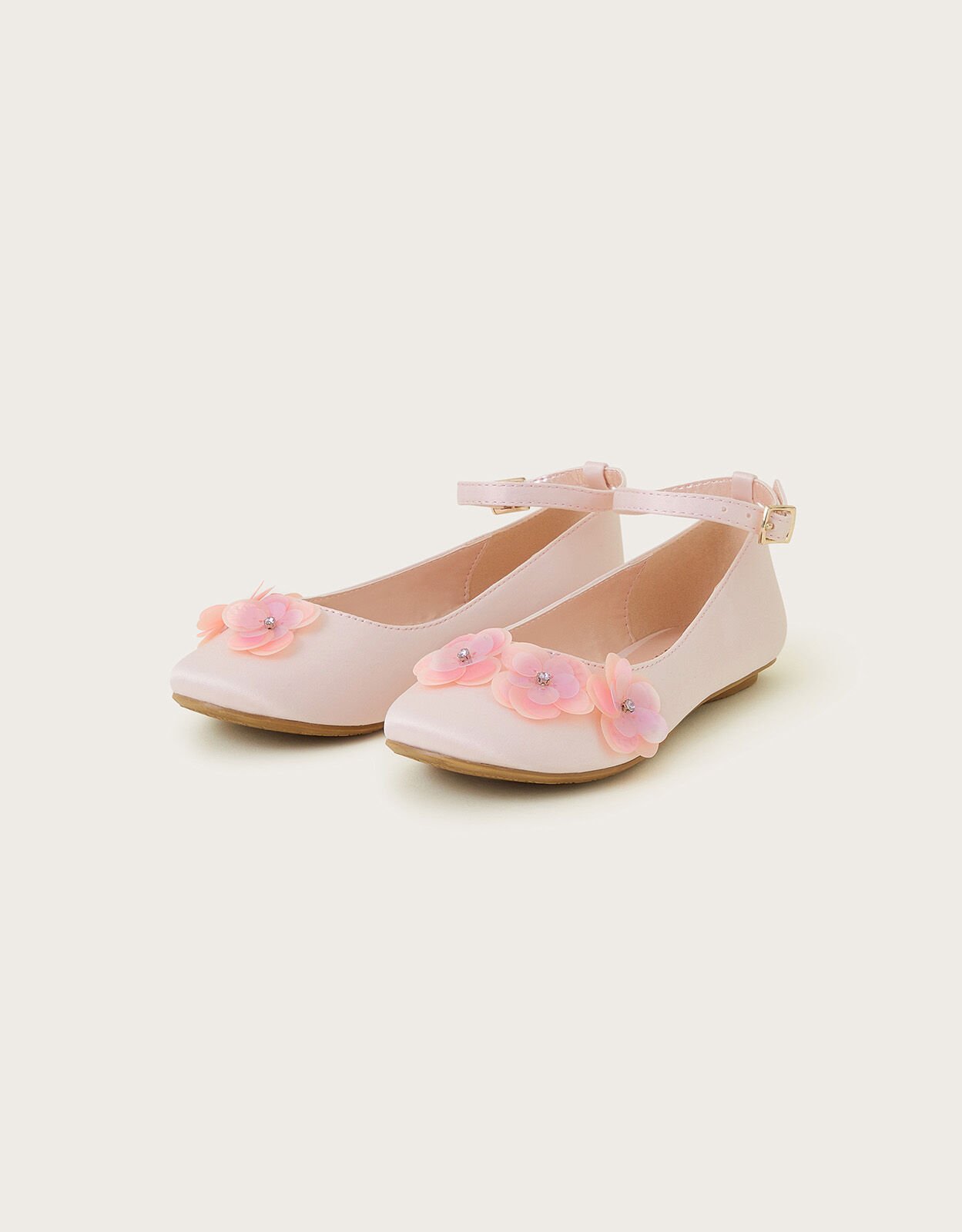 Girls pale pink top shoes