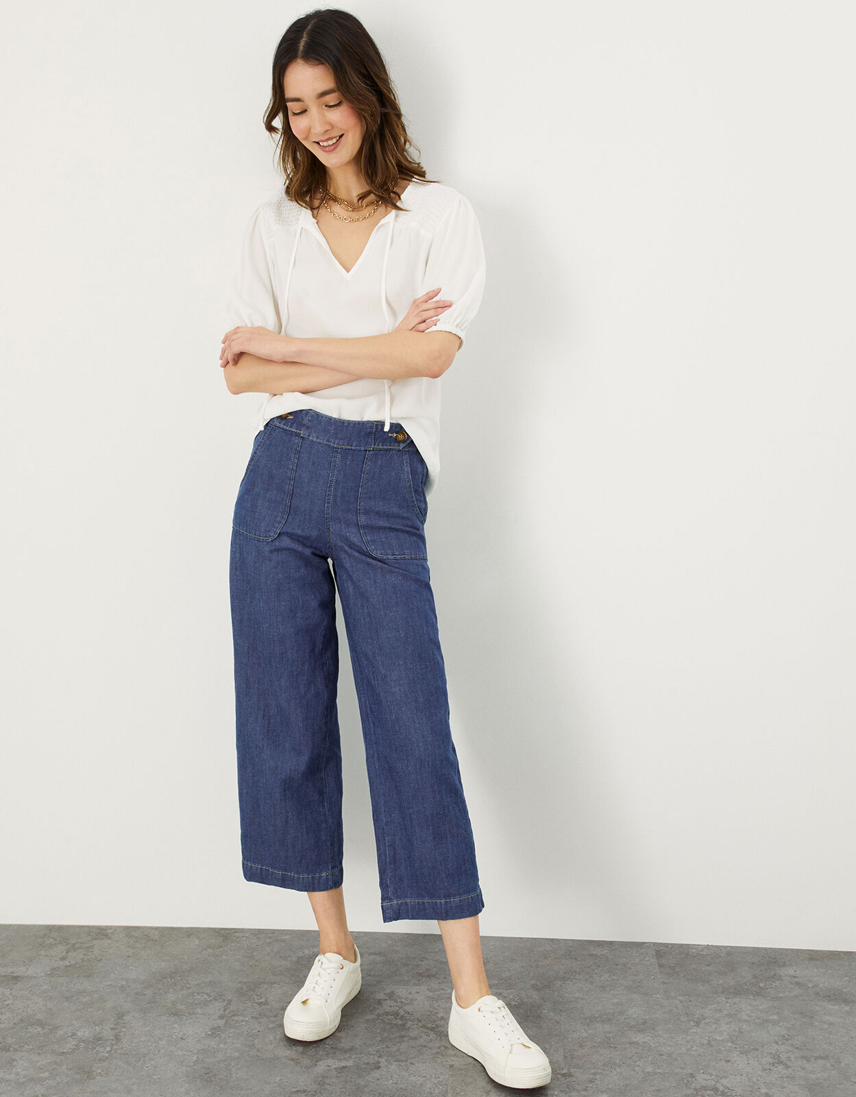 Cropped outlet jeans uk