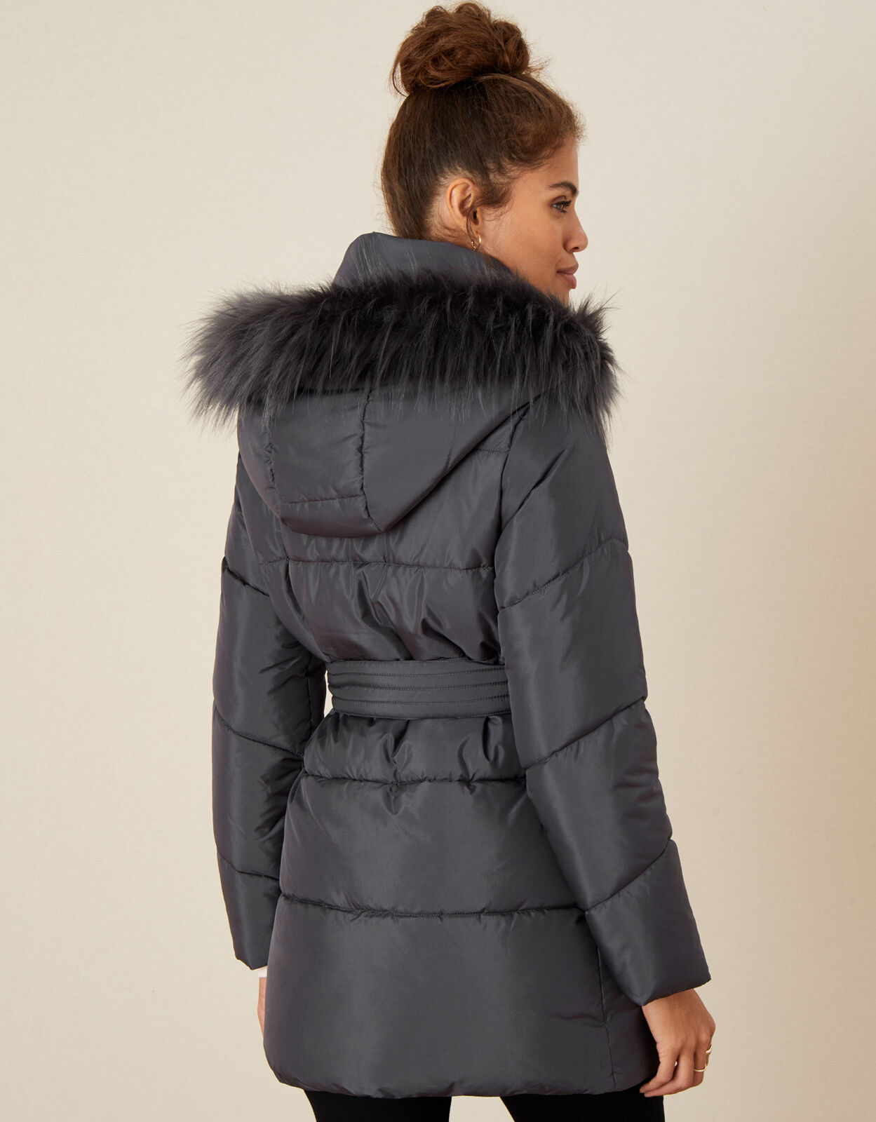 Grey coat with white fur hotsell hood