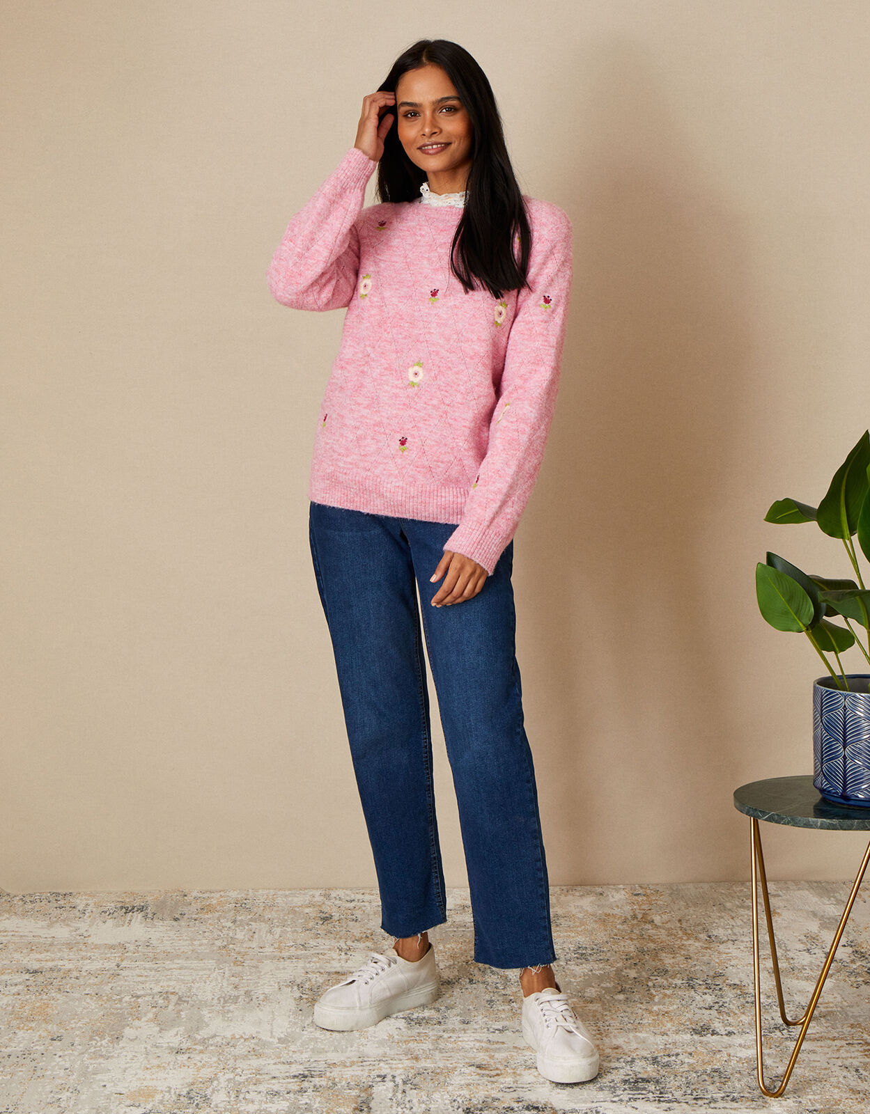 Floral Embroidered Crewneck Jumper Pink