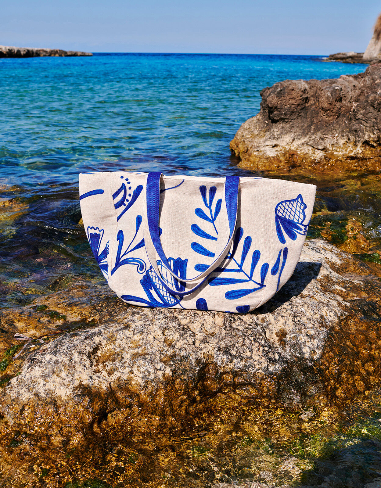 Monsoon beach bag deals