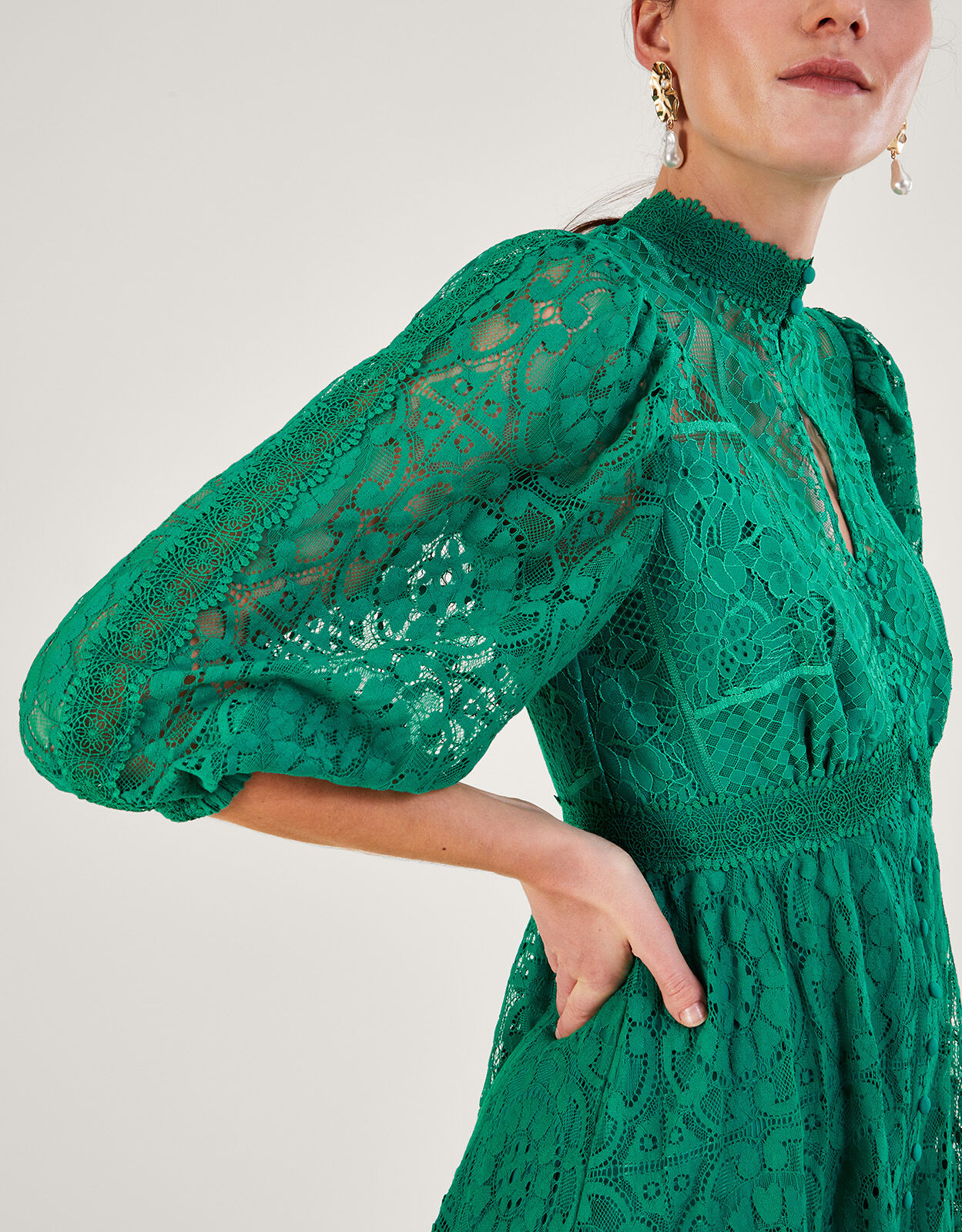 Green lace clearance dress