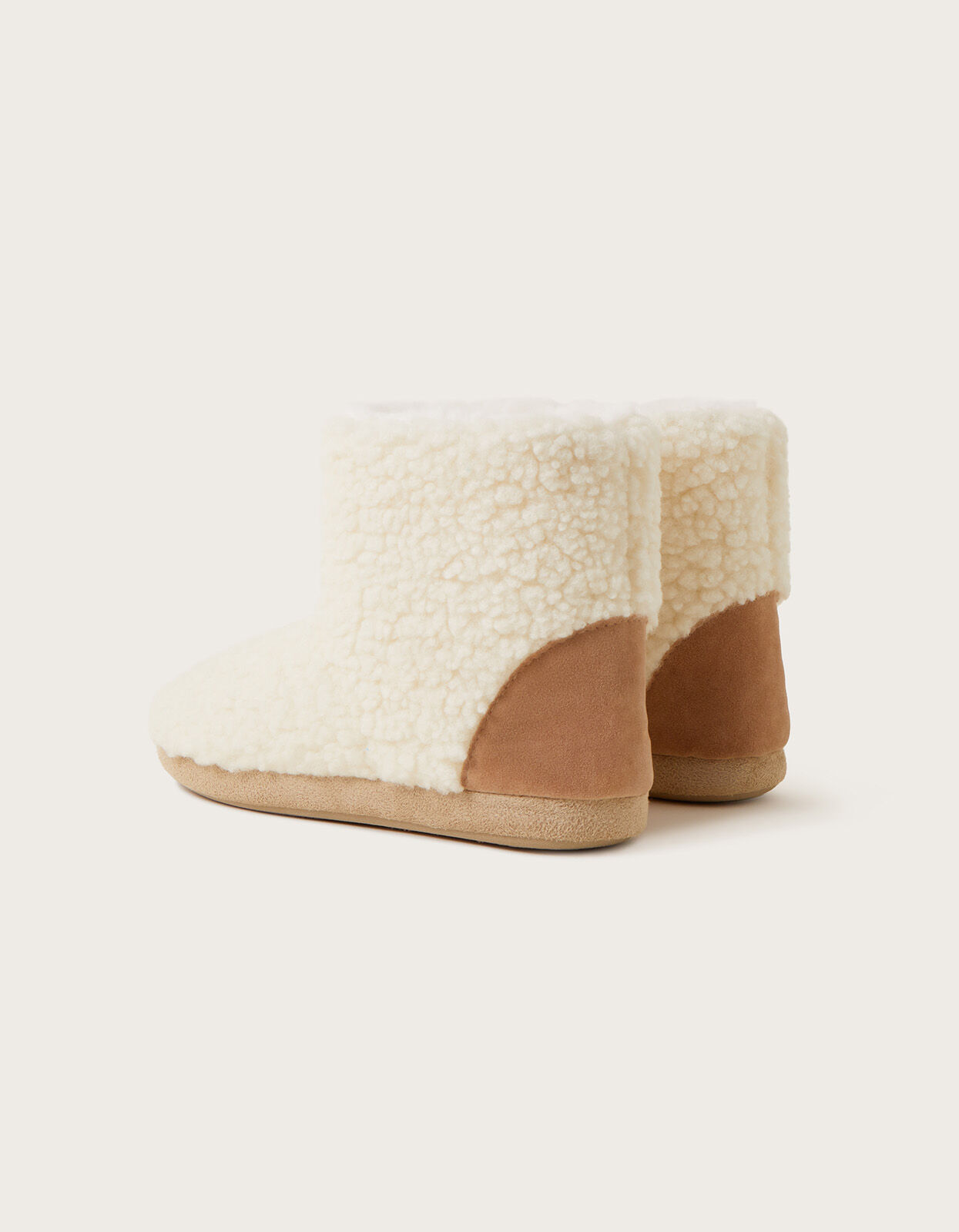 Cream slipper boots shop
