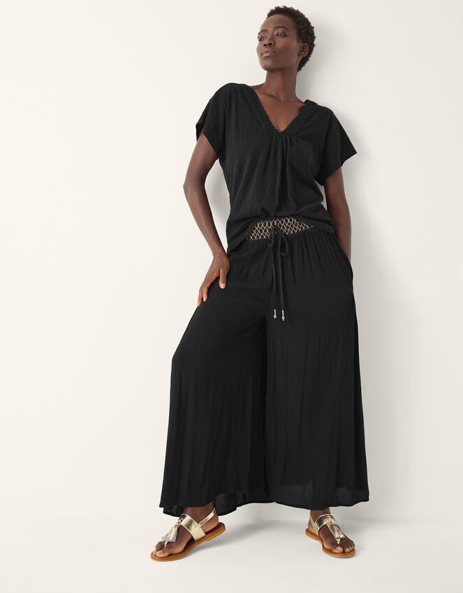 Amaya Crochet V-Neck T-Shirt, Black (BLACK), large